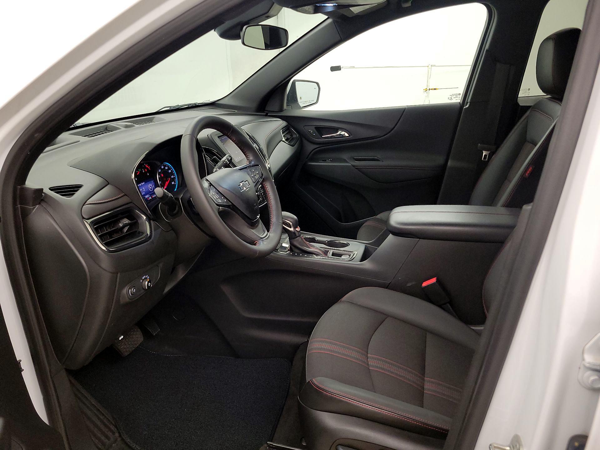 Thumbnail: 2022 Chevrolet Equinox - 11