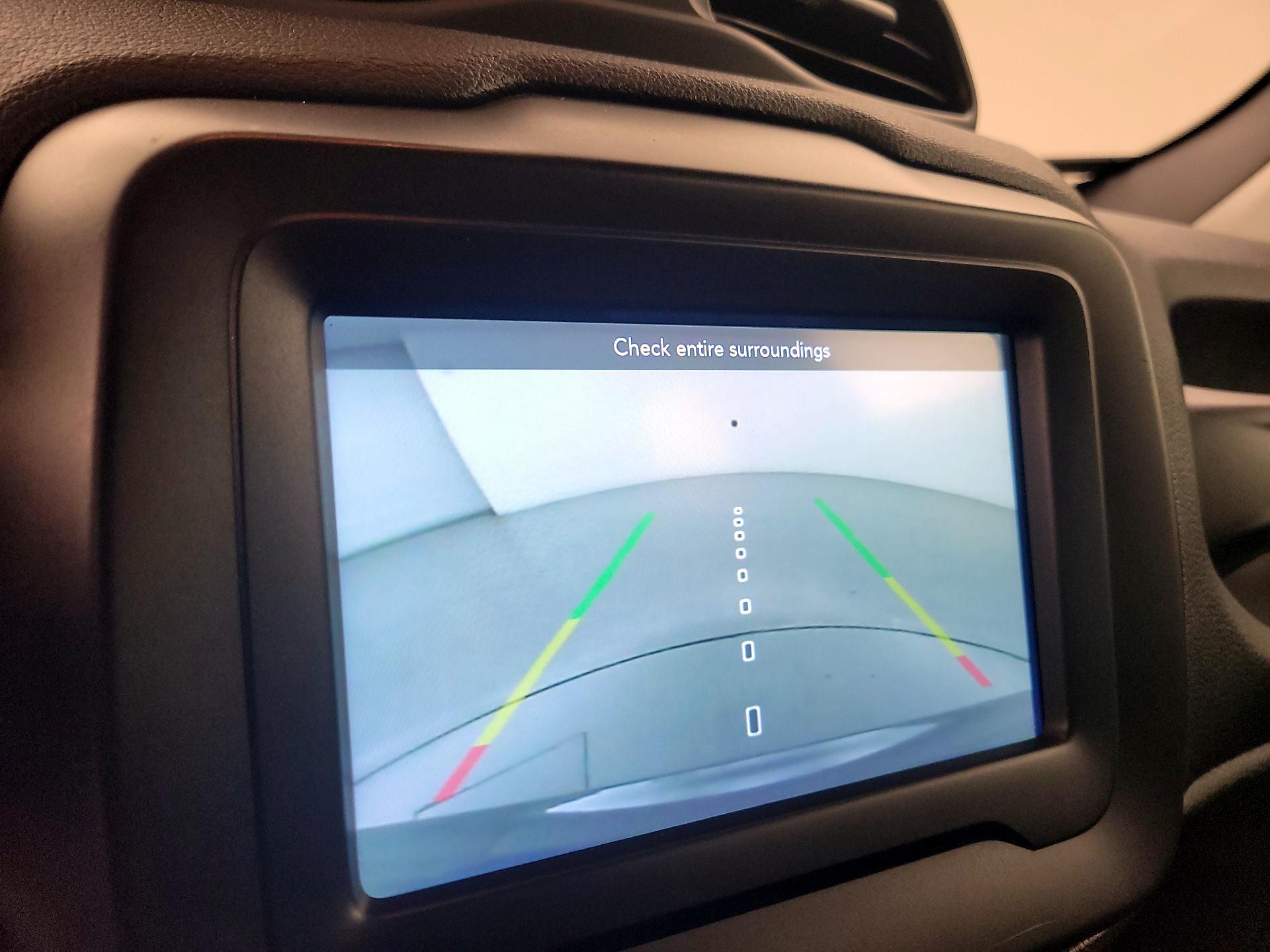 Thumbnail: 2021 Jeep Renegade - 14