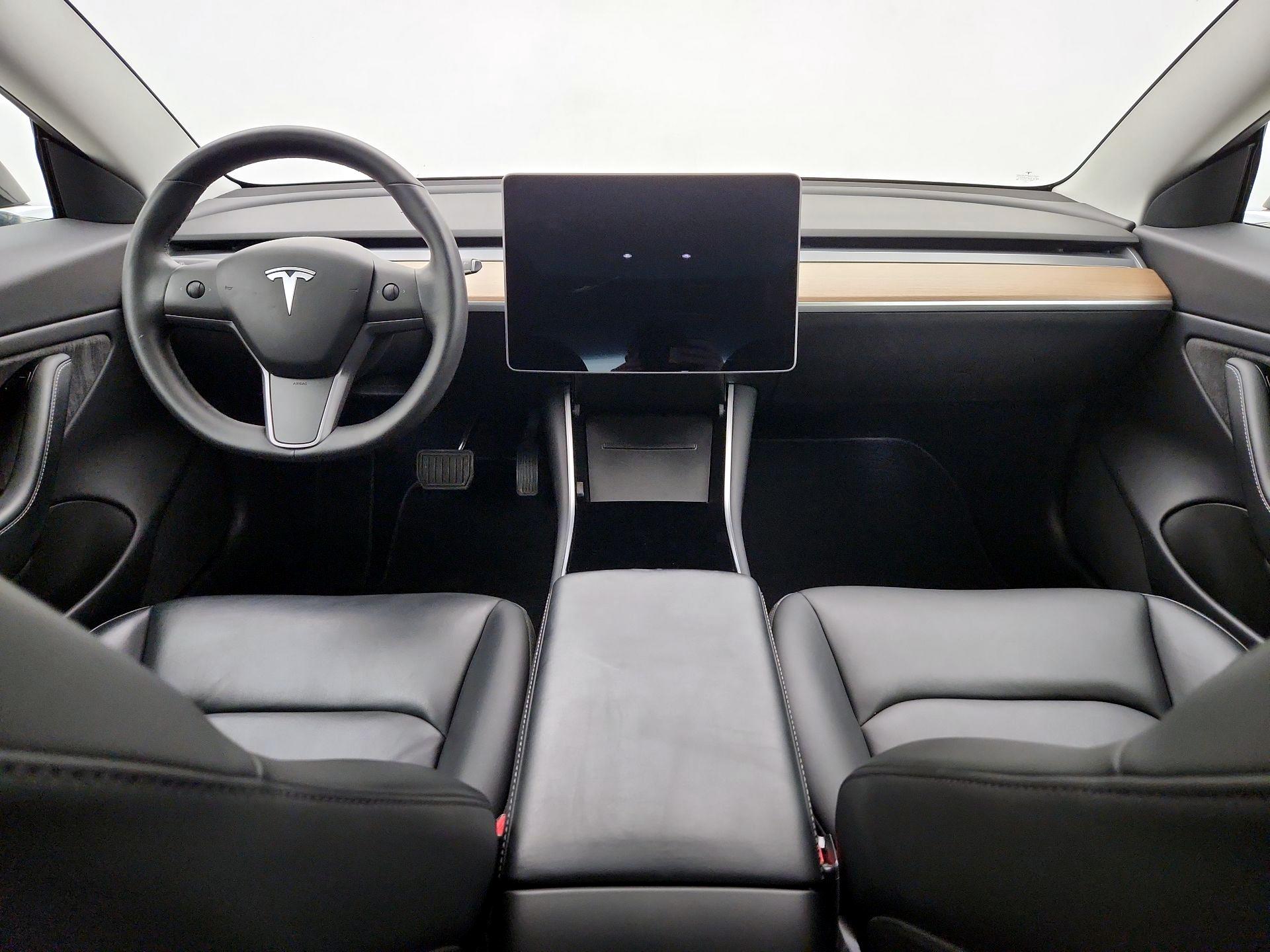 Thumbnail: 2020 Tesla Model 3 - 9