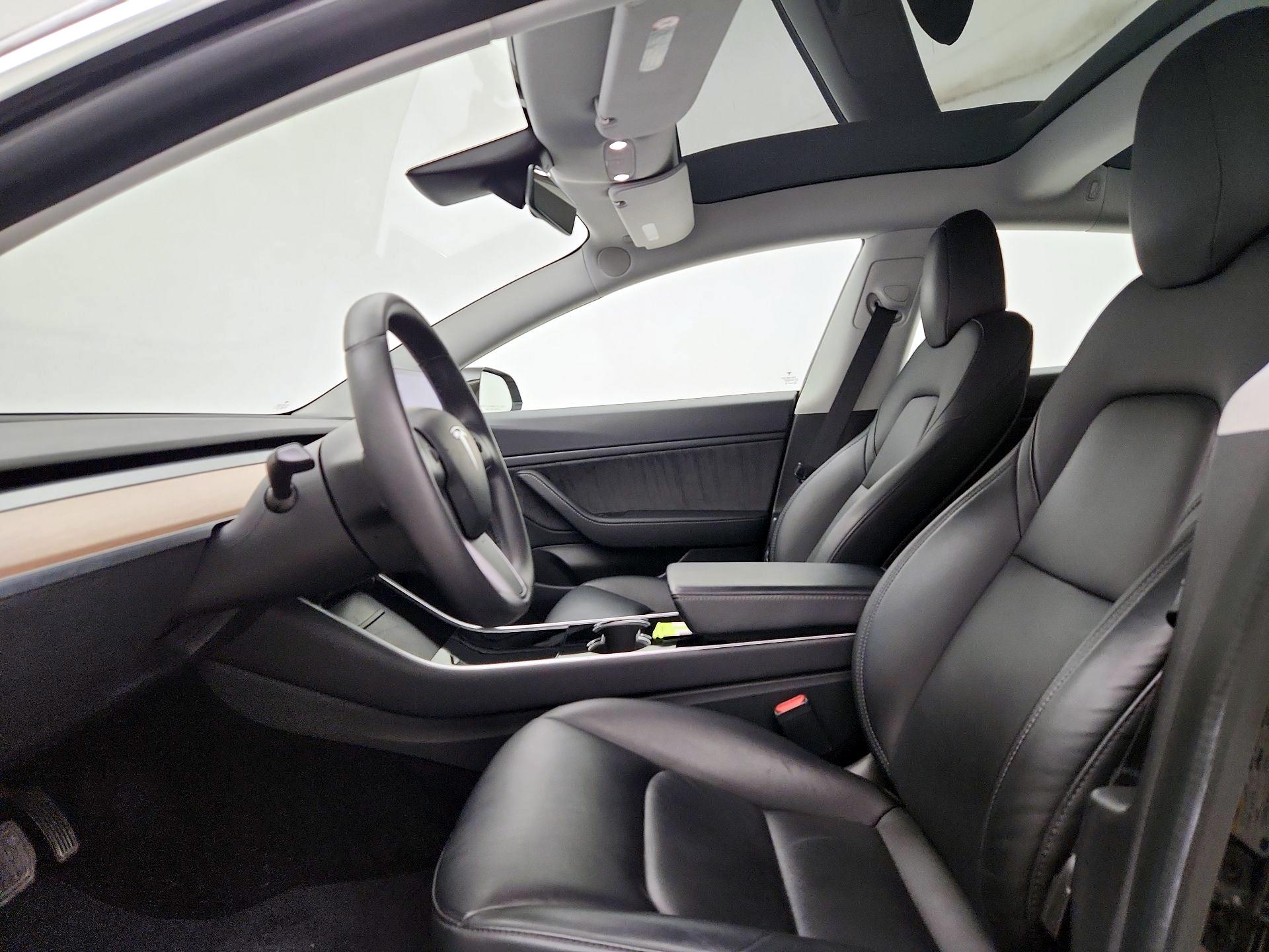 Thumbnail: 2020 Tesla Model 3 - 11