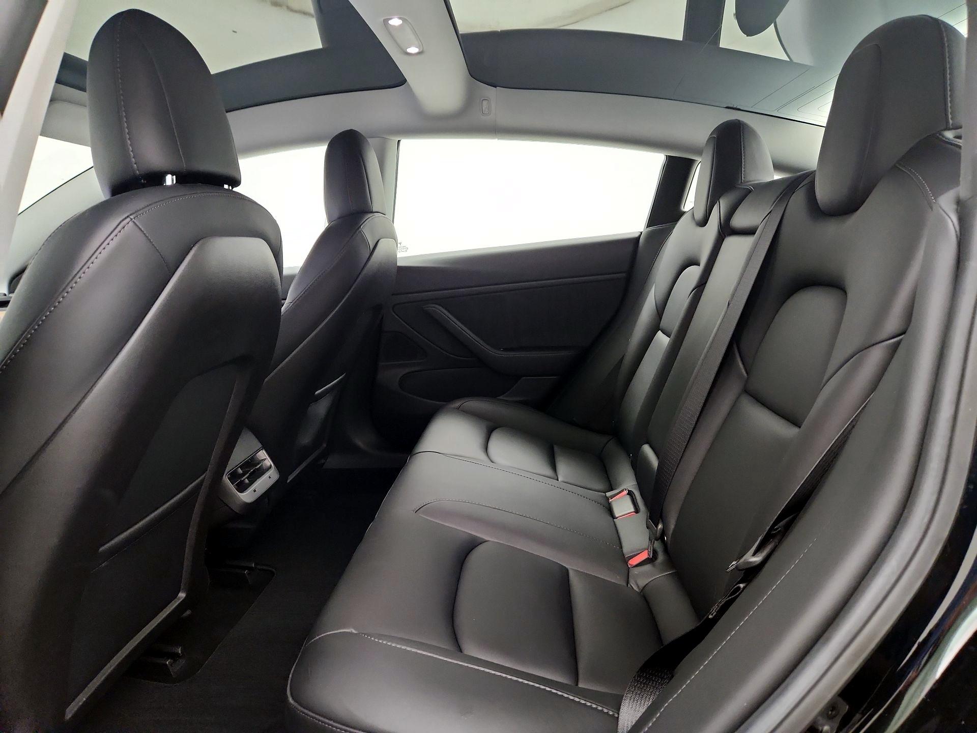 Thumbnail: 2020 Tesla Model 3 - 19