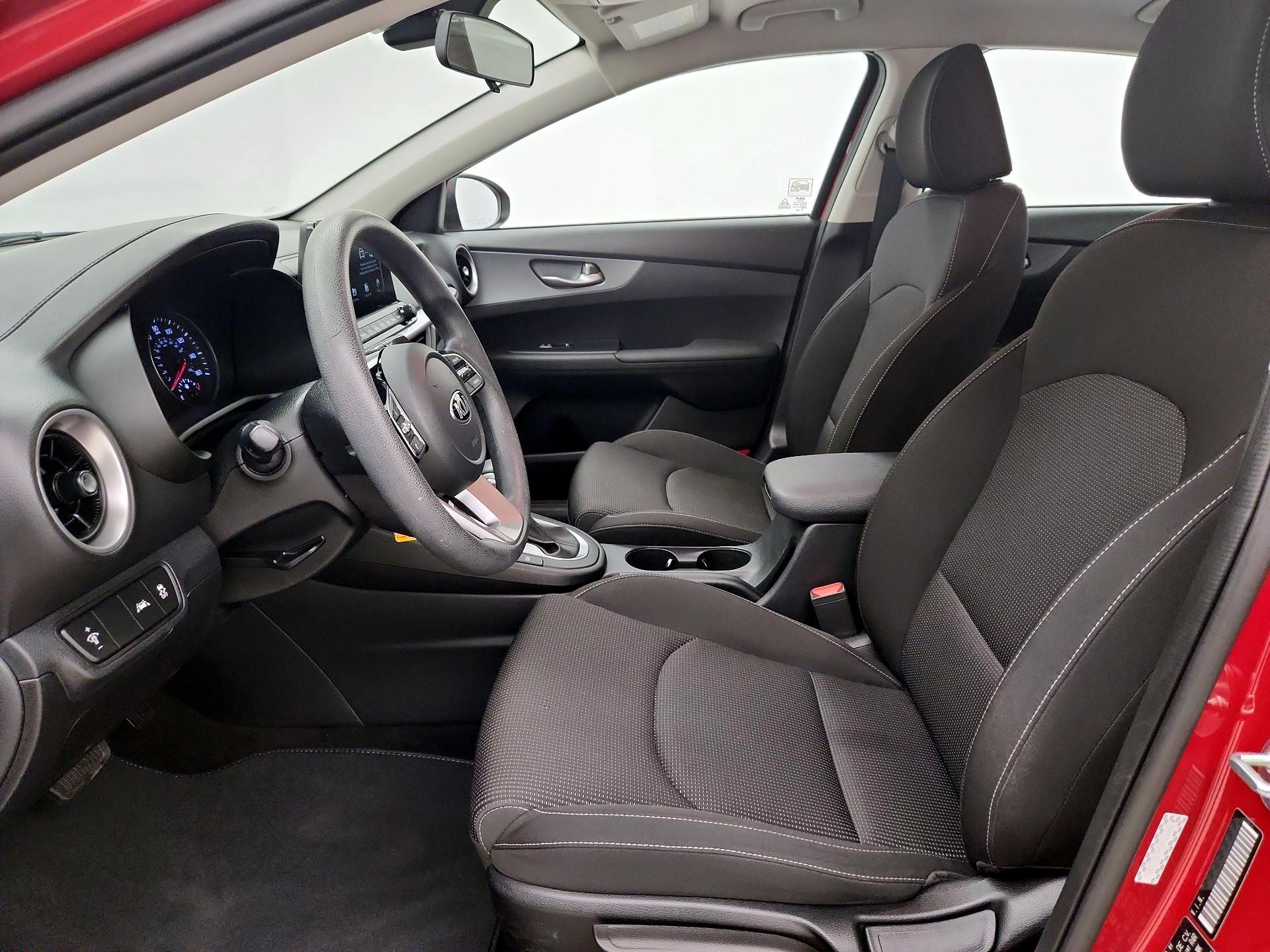 Thumbnail: 2020 Kia Forte - 11
