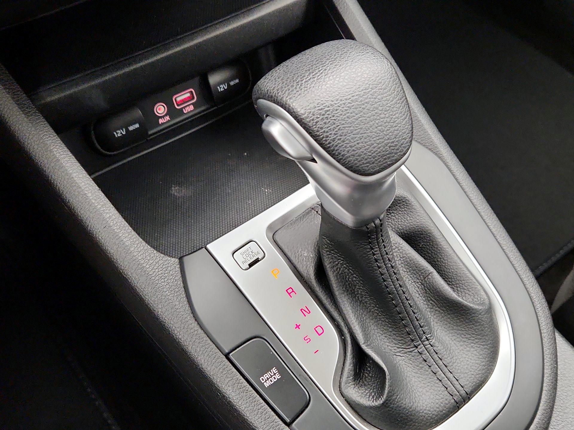 Thumbnail: 2020 Kia Forte - 17