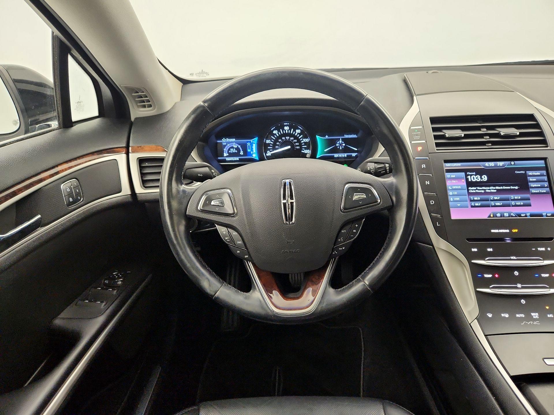 Thumbnail: 2016 Lincoln MKZ - 10