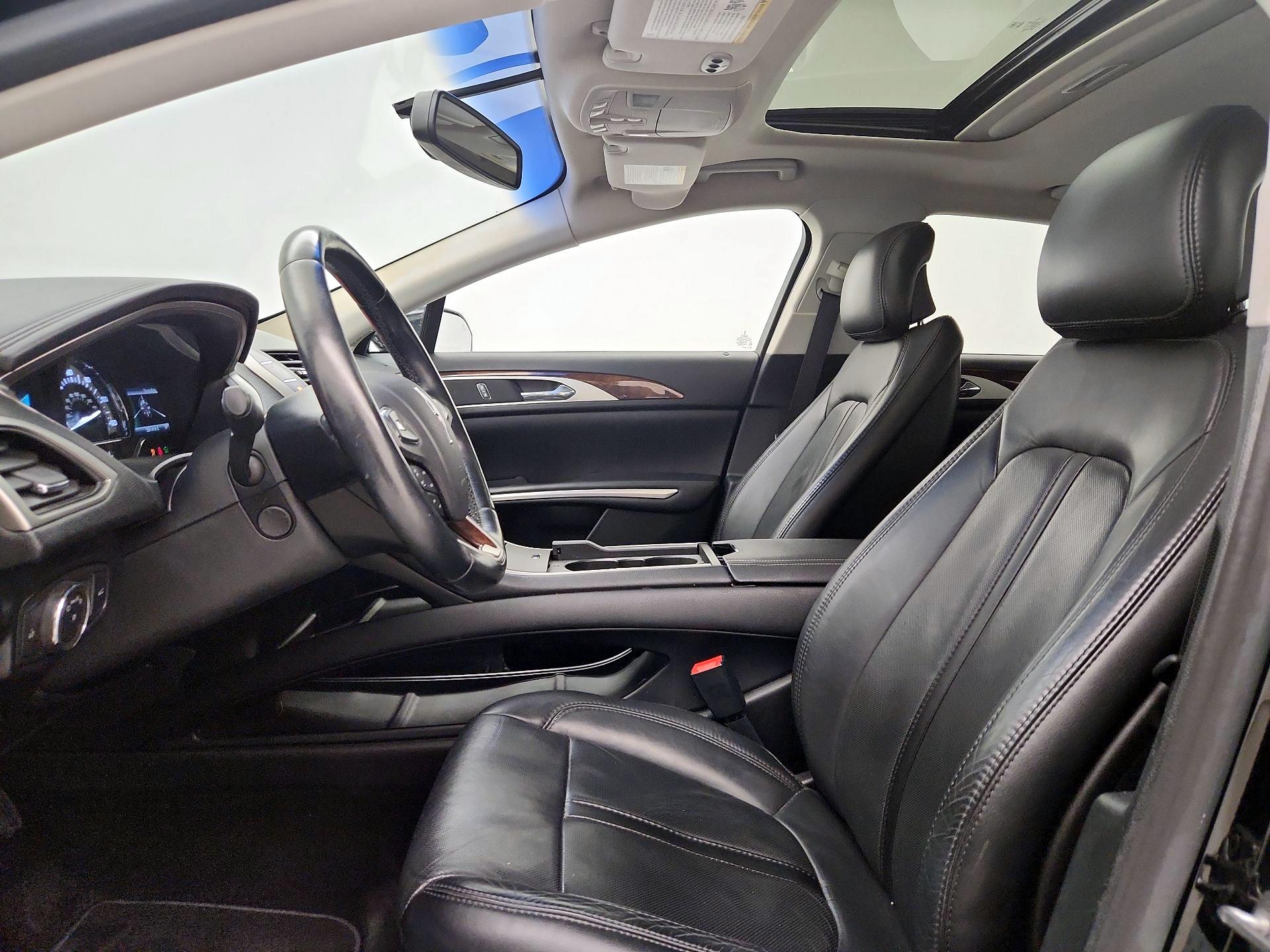 Thumbnail: 2016 Lincoln MKZ - 11