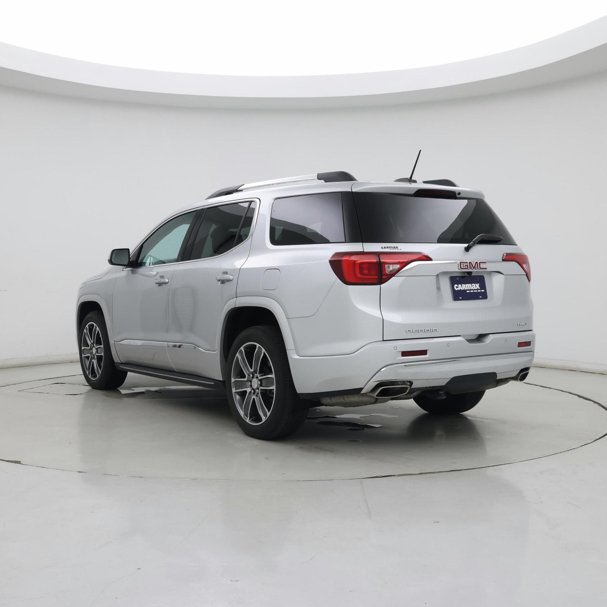 Thumbnail: 2017 GMC Acadia - 2