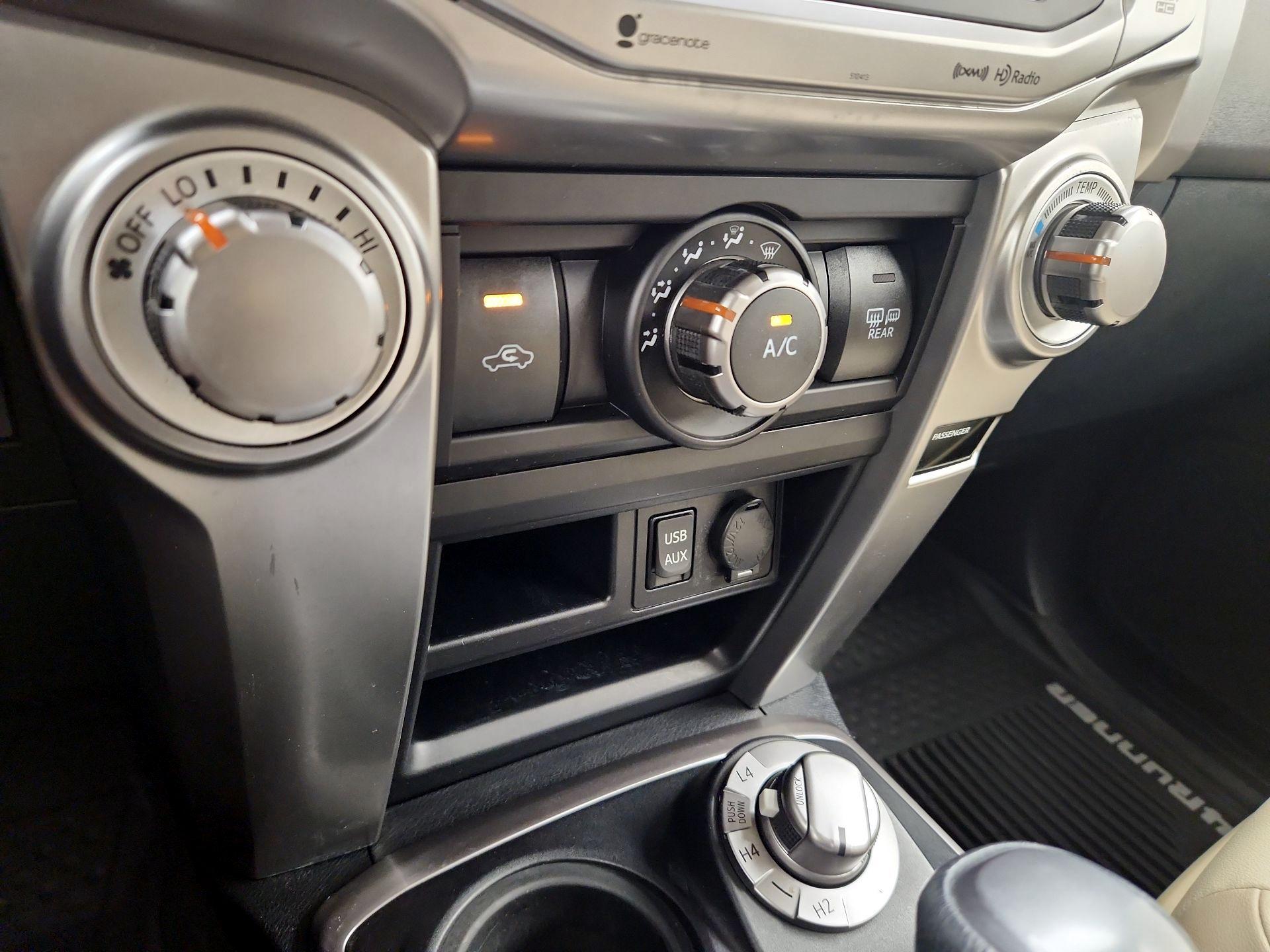 Thumbnail: 2019 Toyota 4Runner - 16