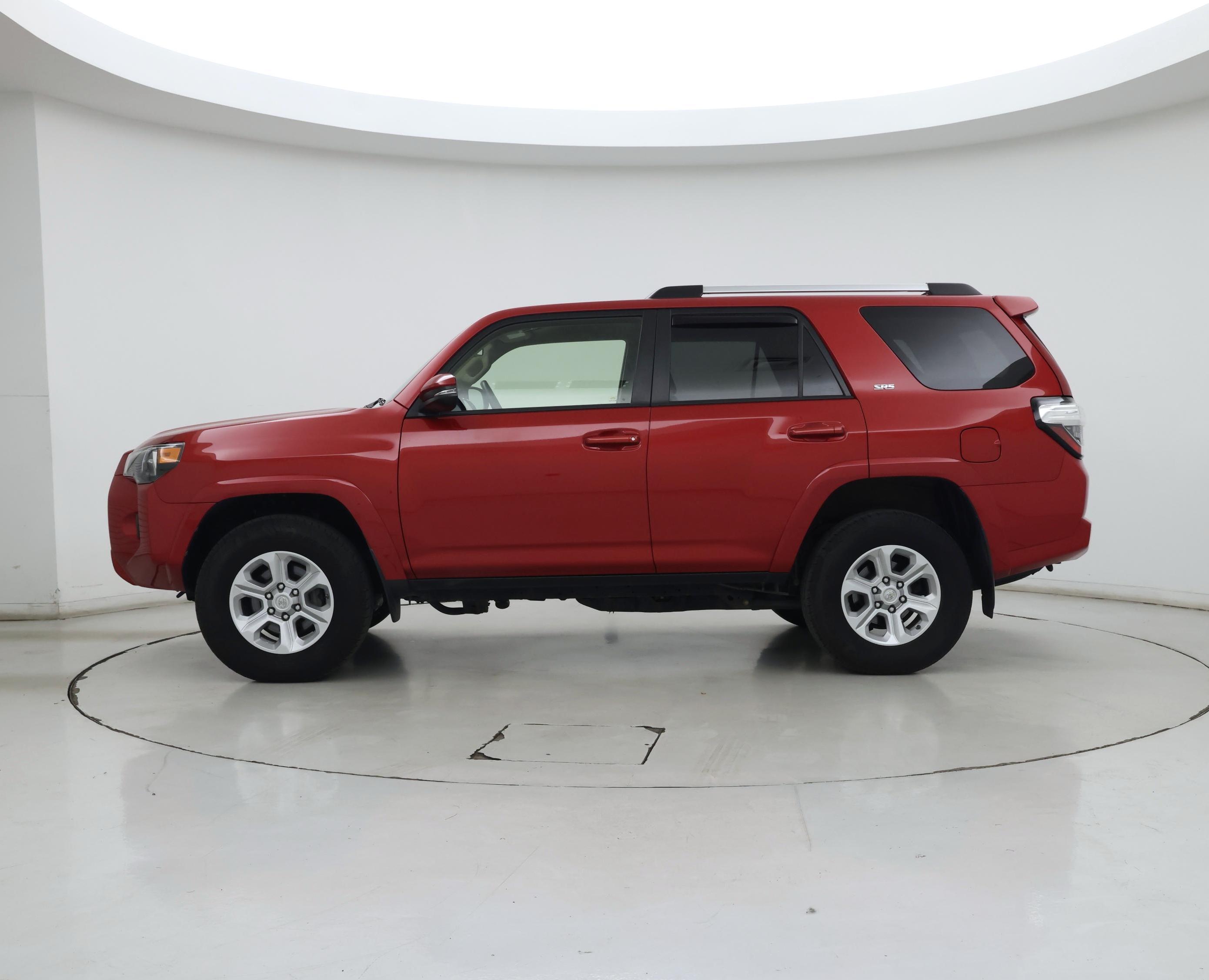 Thumbnail: 2019 Toyota 4Runner - 3