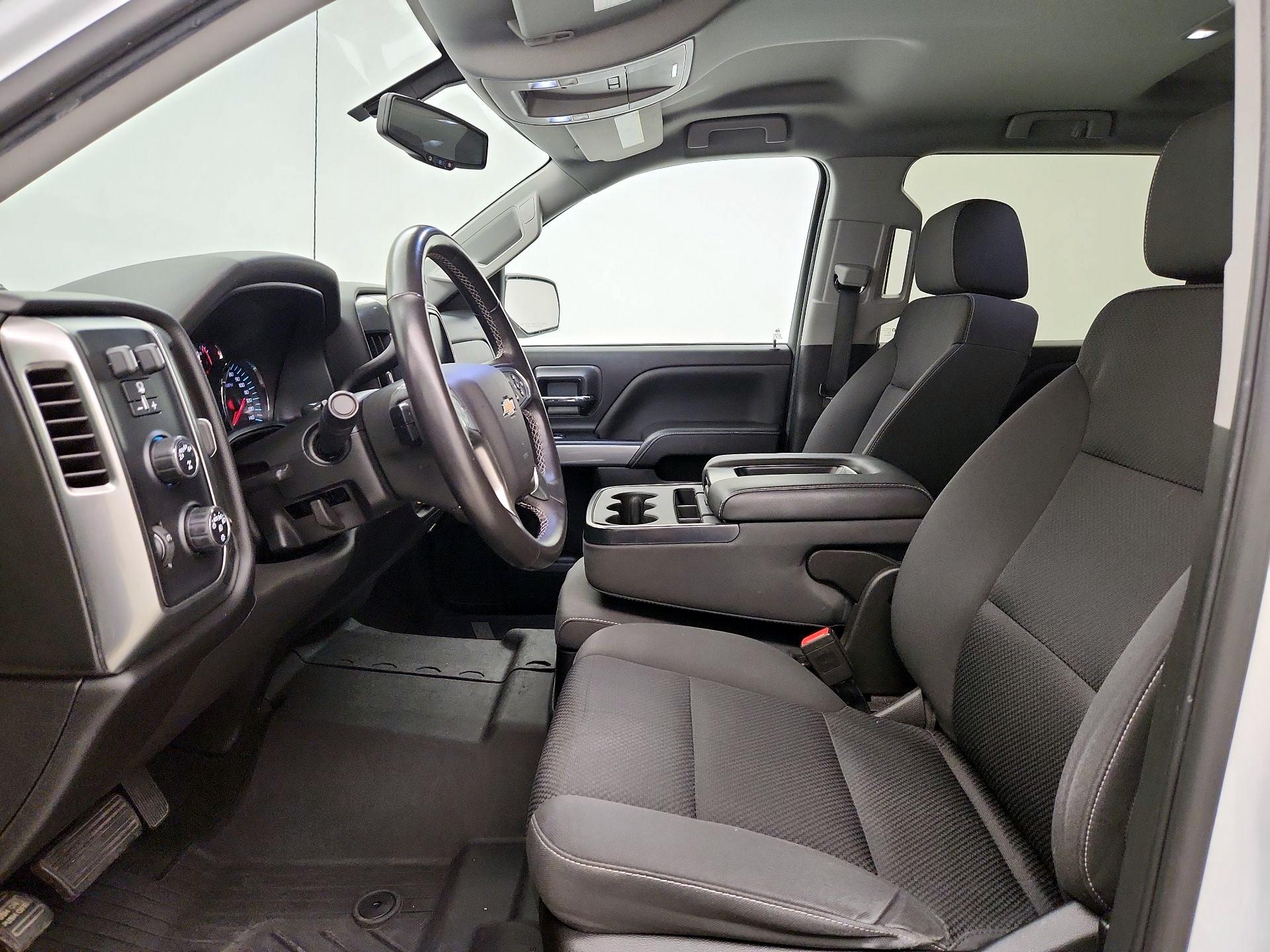 Thumbnail: 2018 Chevrolet Silverado 1500 - 11