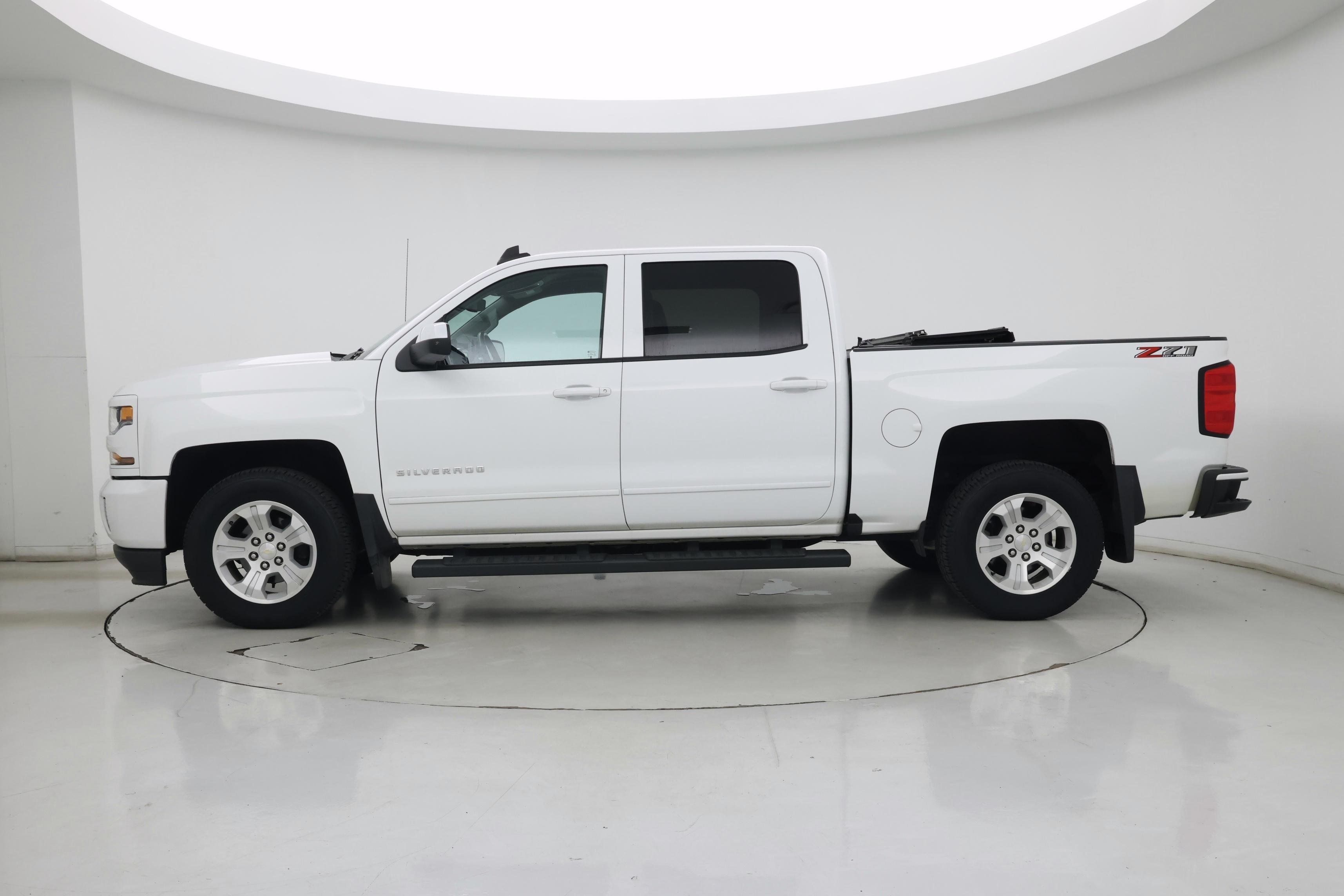 Thumbnail: 2018 Chevrolet Silverado 1500 - 3