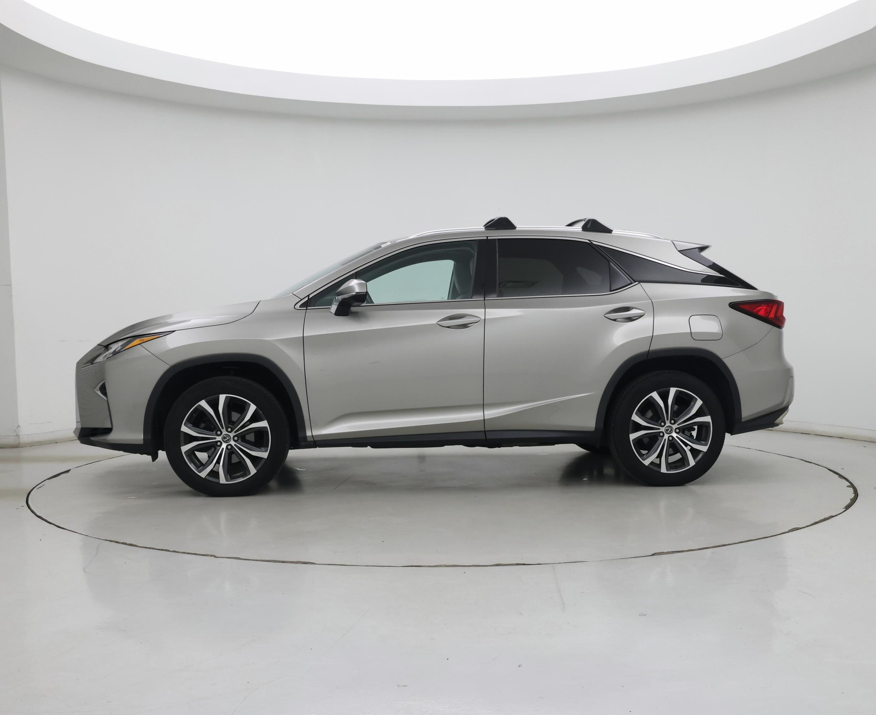 Thumbnail: 2018 Lexus RX - 3
