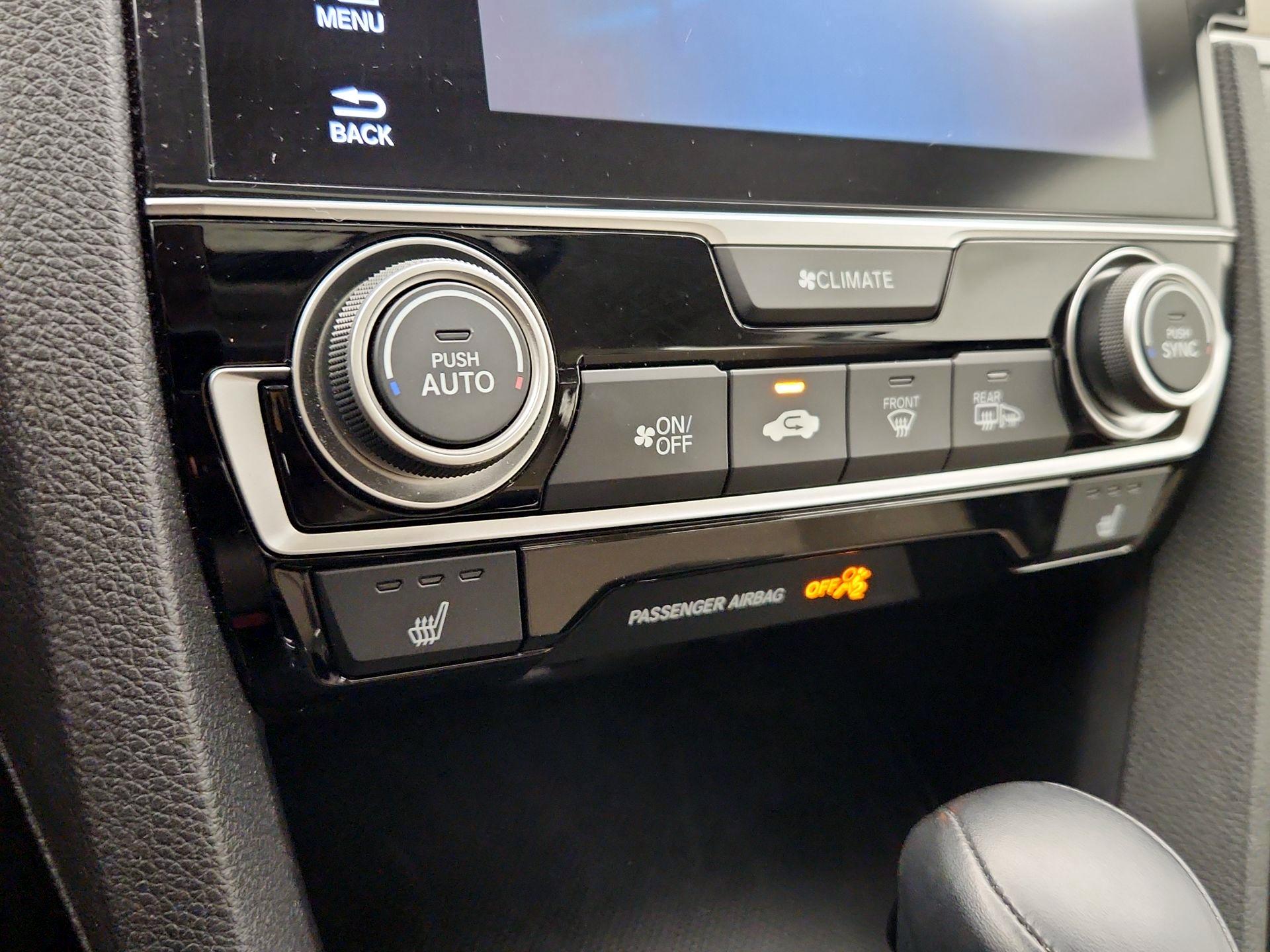 Thumbnail: 2016 Honda Civic - 16