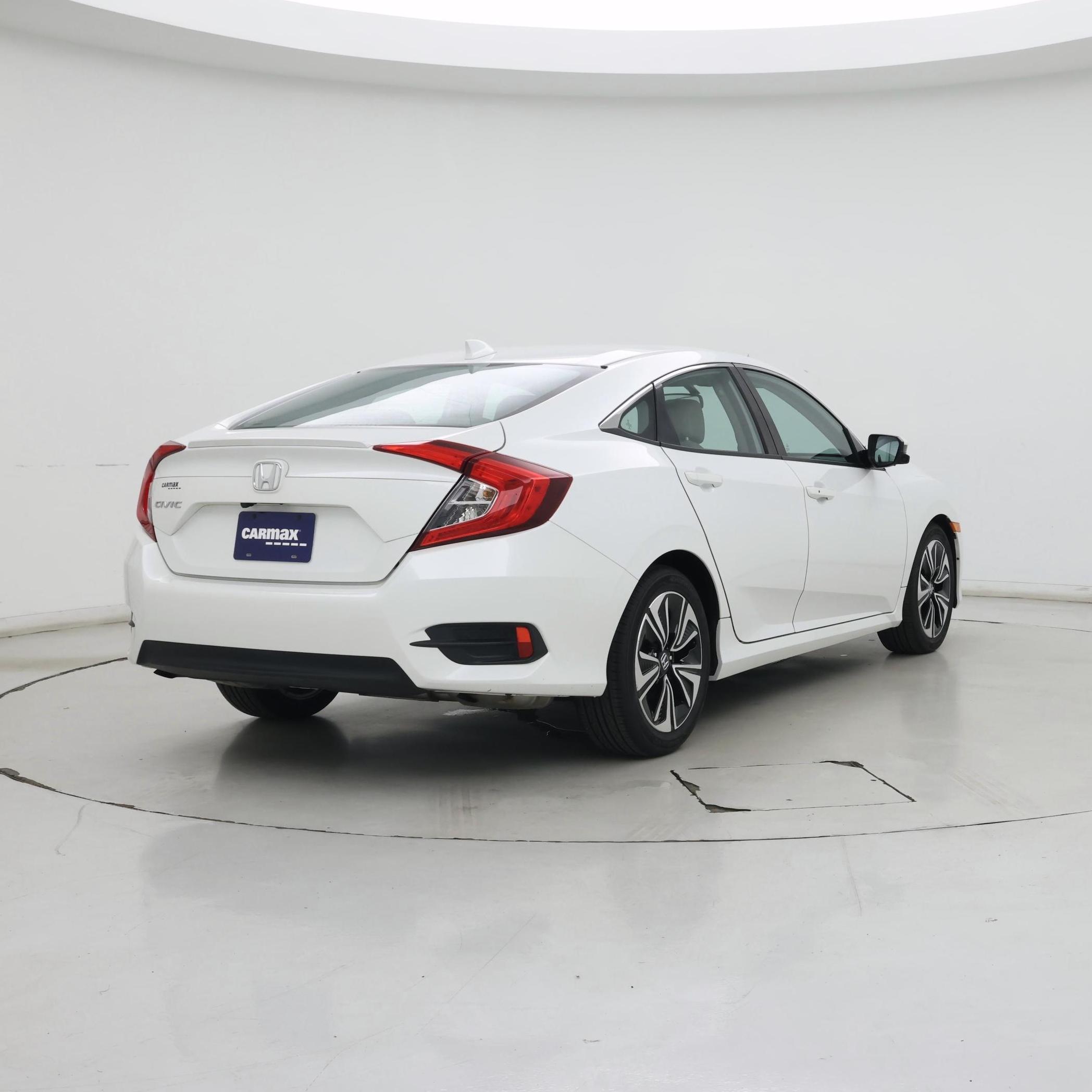 Thumbnail: 2016 Honda Civic - 8