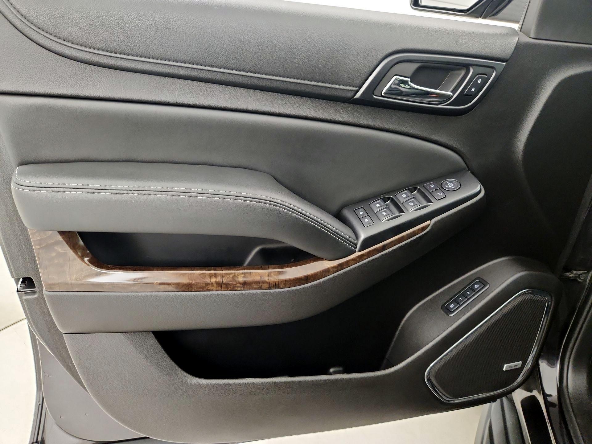 Thumbnail: 2016 Chevrolet Tahoe - 12