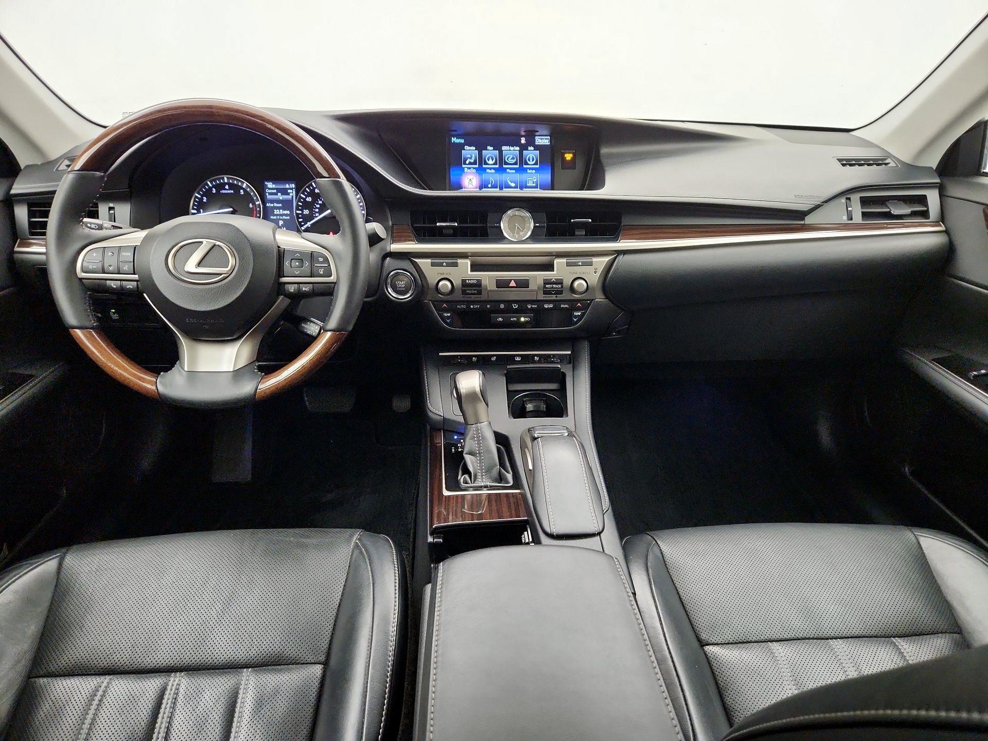 Thumbnail: 2016 Lexus ES - 9