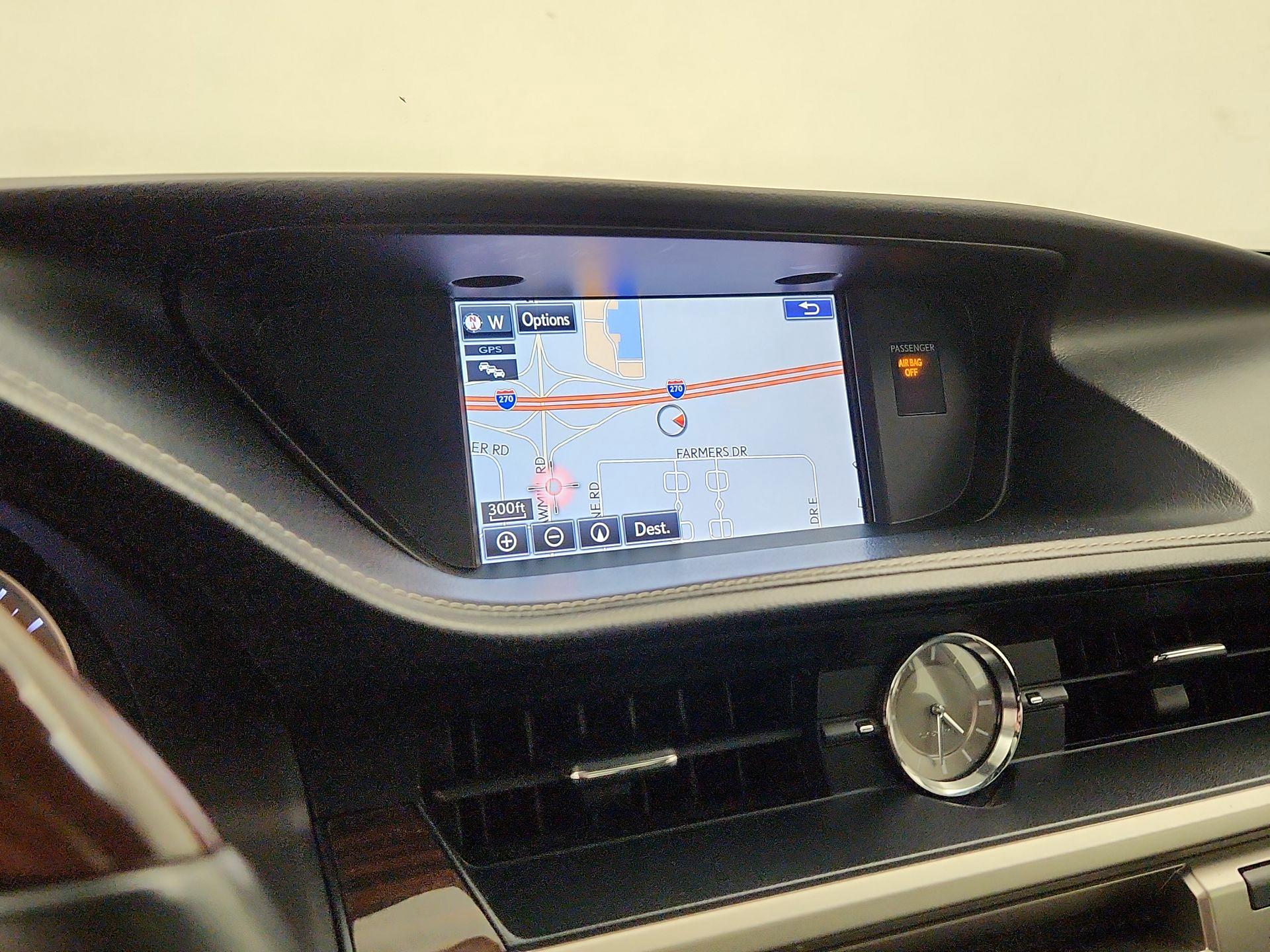 Thumbnail: 2016 Lexus ES - 14
