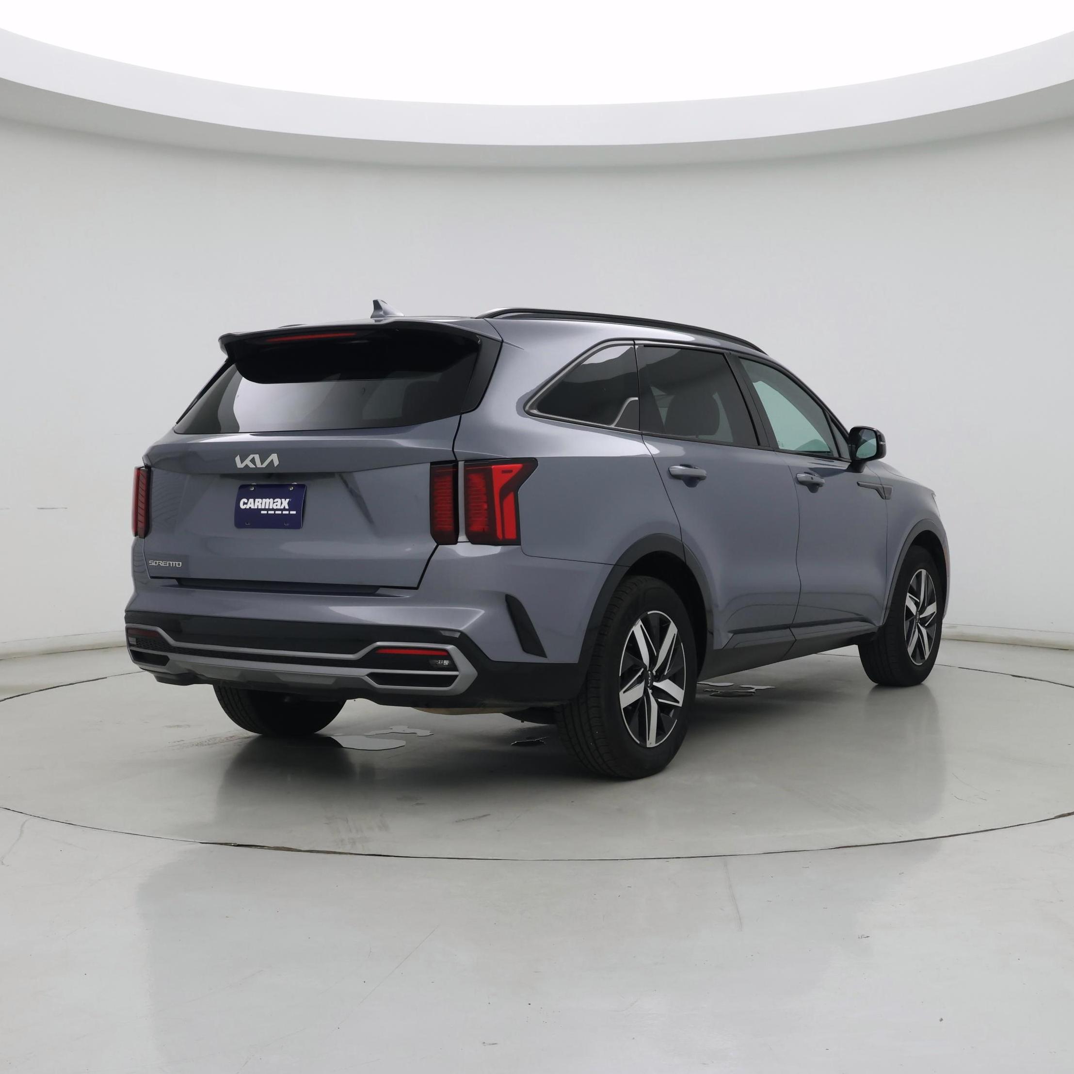 Thumbnail: 2023 Kia Sorento - 8