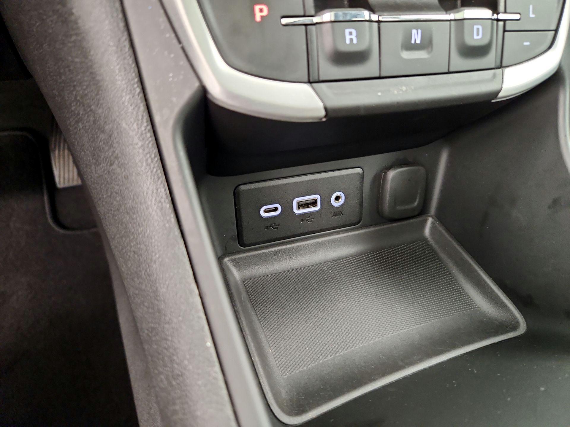 Thumbnail: 2022 GMC Terrain - 18