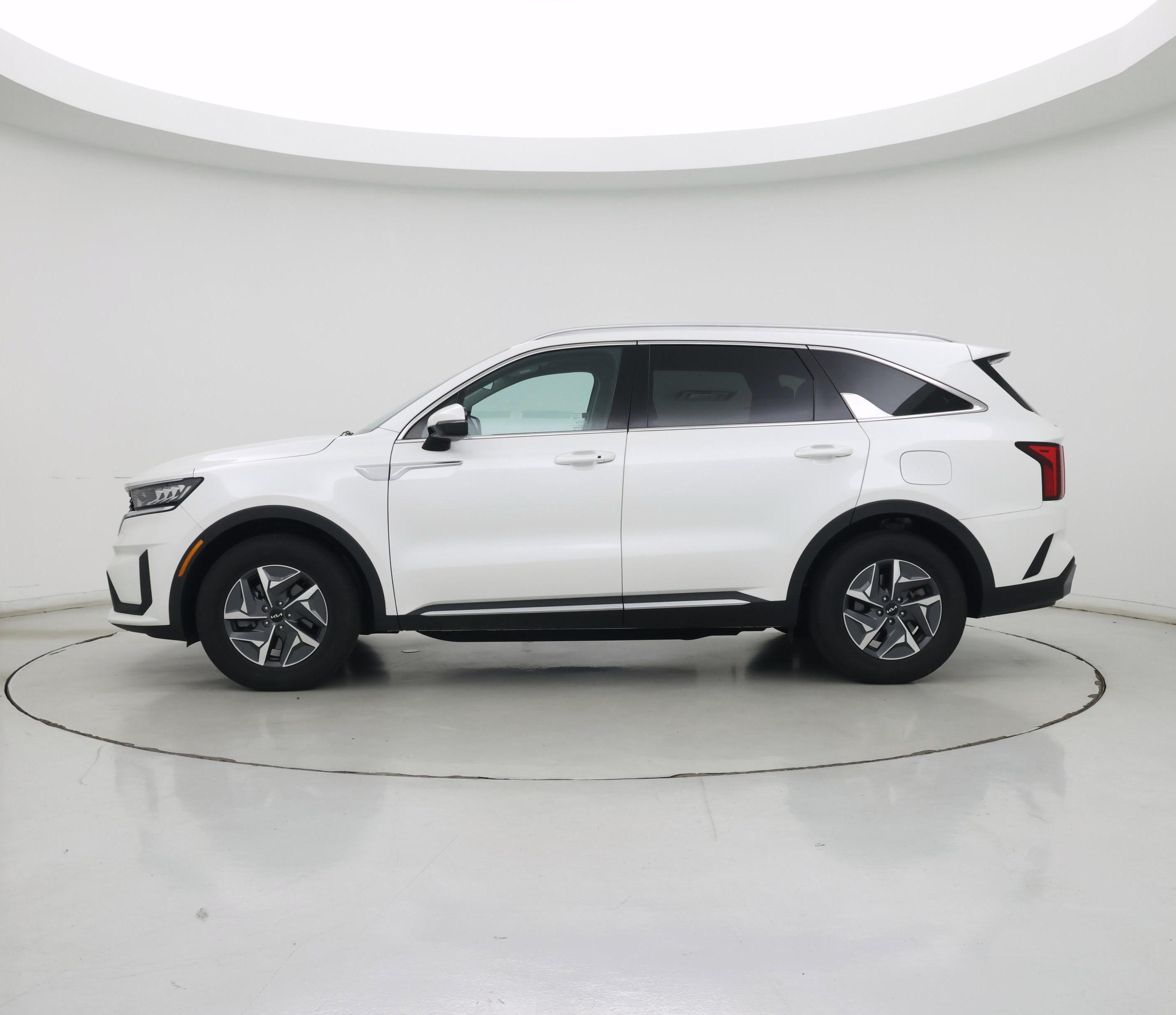 Thumbnail: 2022 Kia Sorento - 3