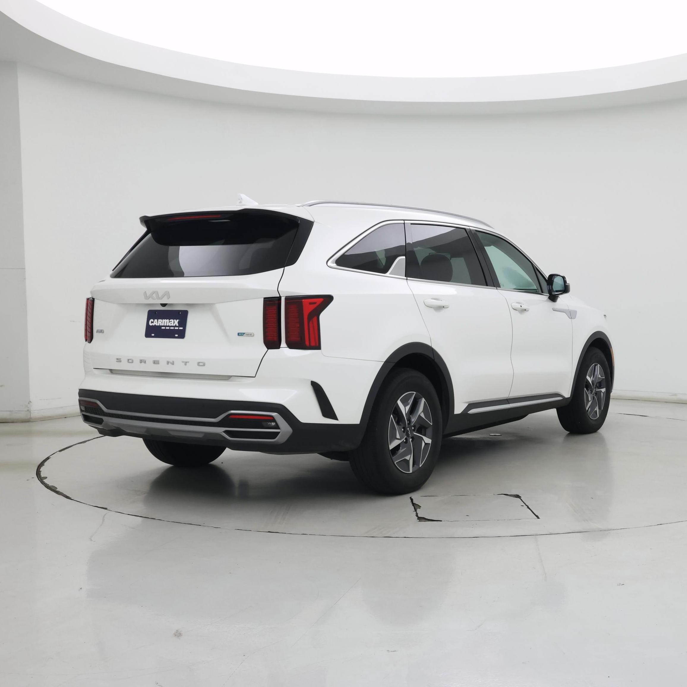 Thumbnail: 2022 Kia Sorento - 8