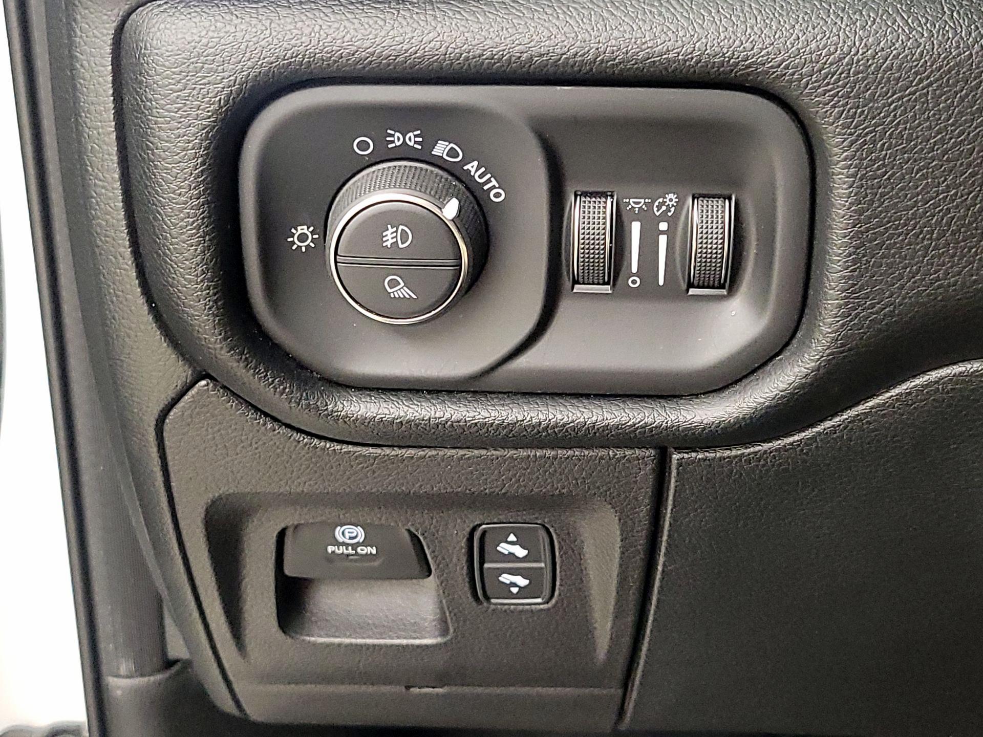 Thumbnail: 2022 RAM 1500 - 13