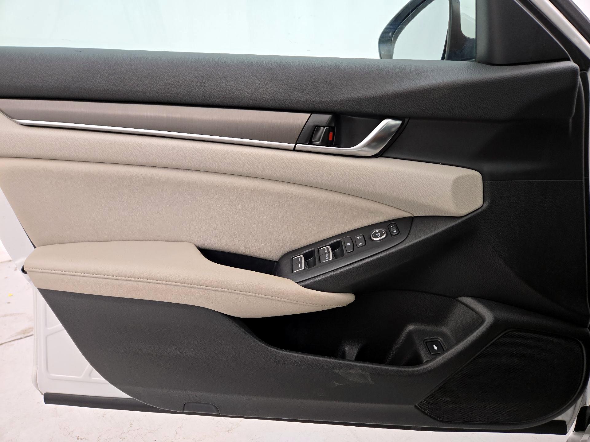 Thumbnail: 2021 Honda Accord - 12