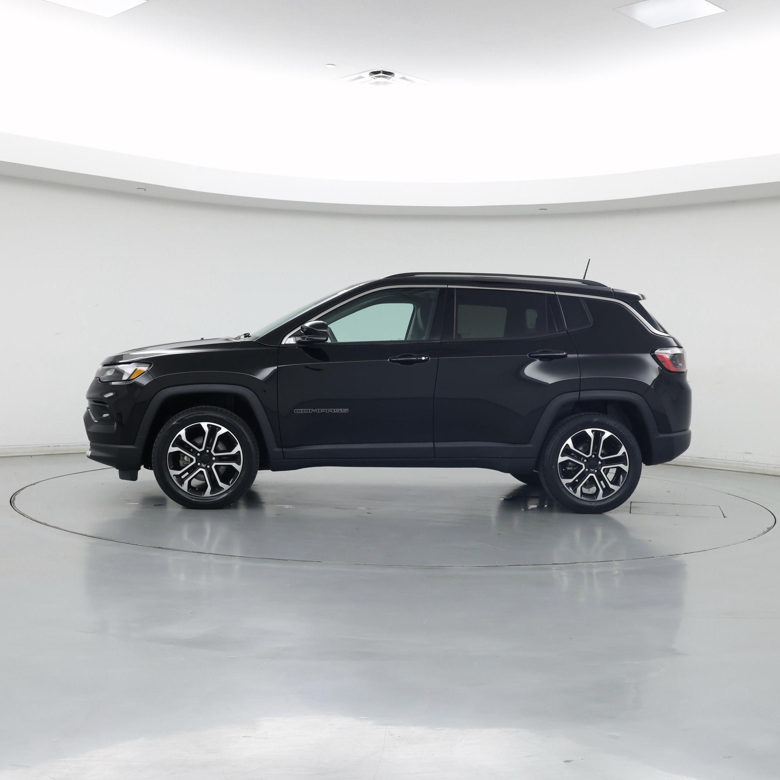 Thumbnail: 2022 Jeep Compass - 3