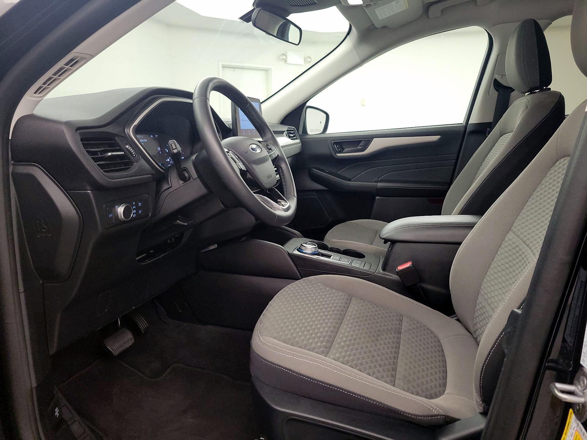 Thumbnail: 2022 Ford Escape - 11