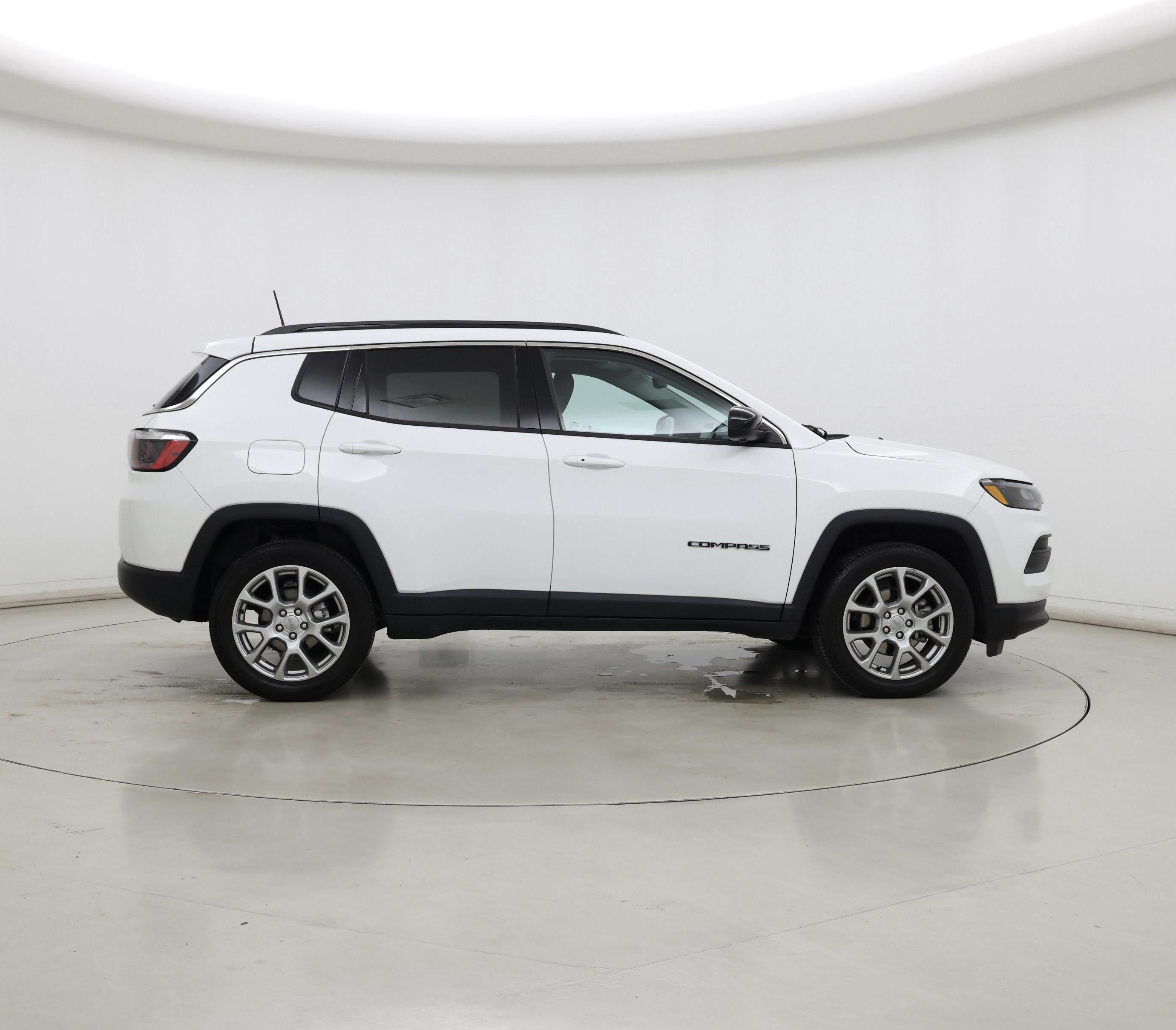 Thumbnail: 2022 Jeep Compass - 7