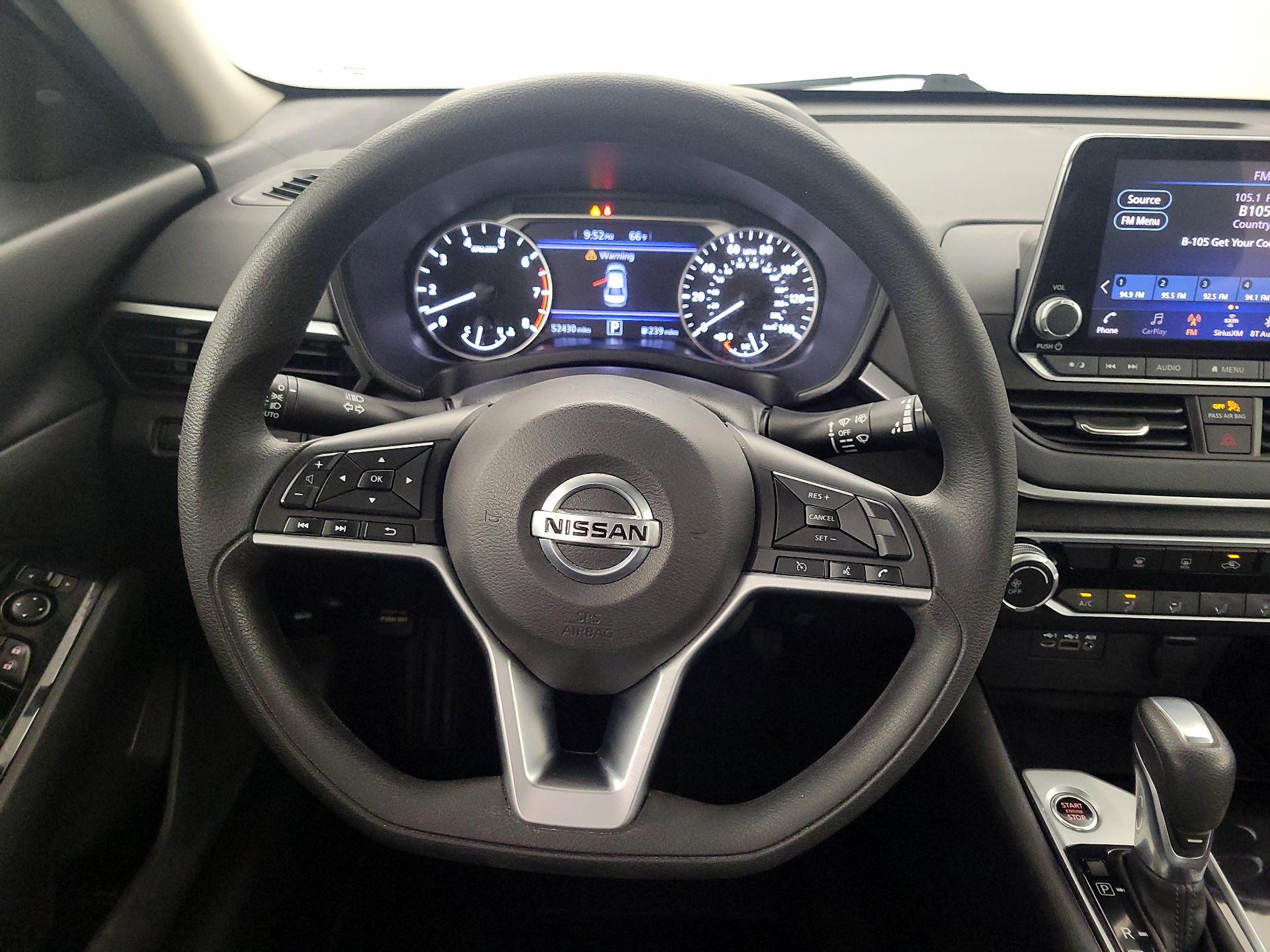 Thumbnail: 2021 Nissan Altima - 10