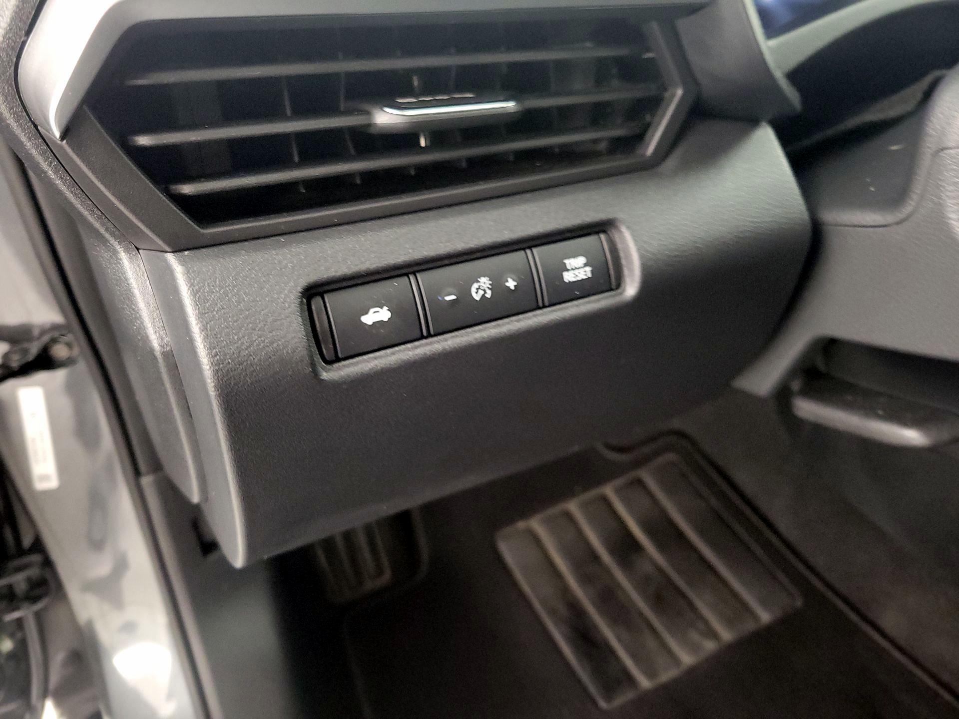 Thumbnail: 2021 Nissan Altima - 13