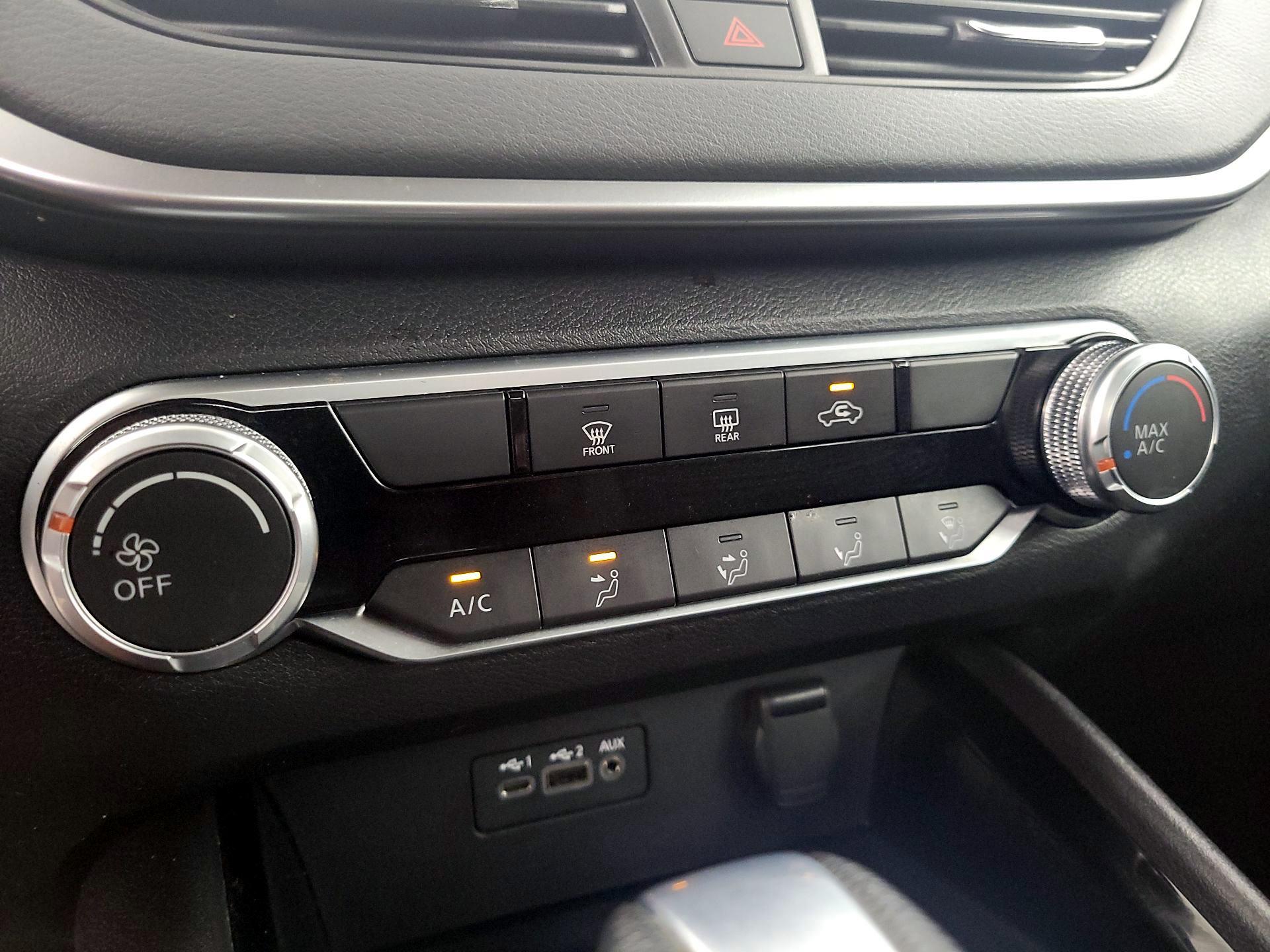 Thumbnail: 2021 Nissan Altima - 16