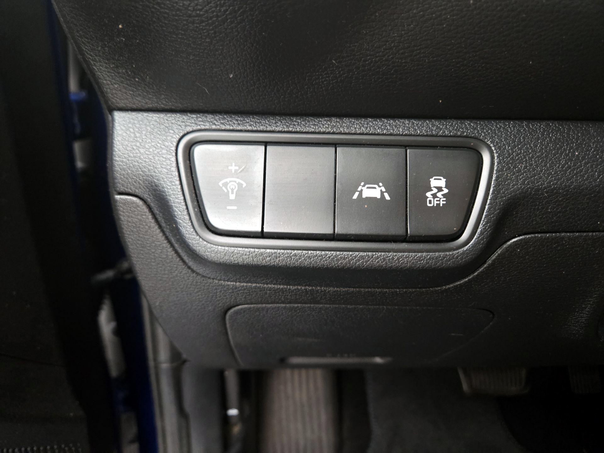Thumbnail: 2021 Kia Forte - 13