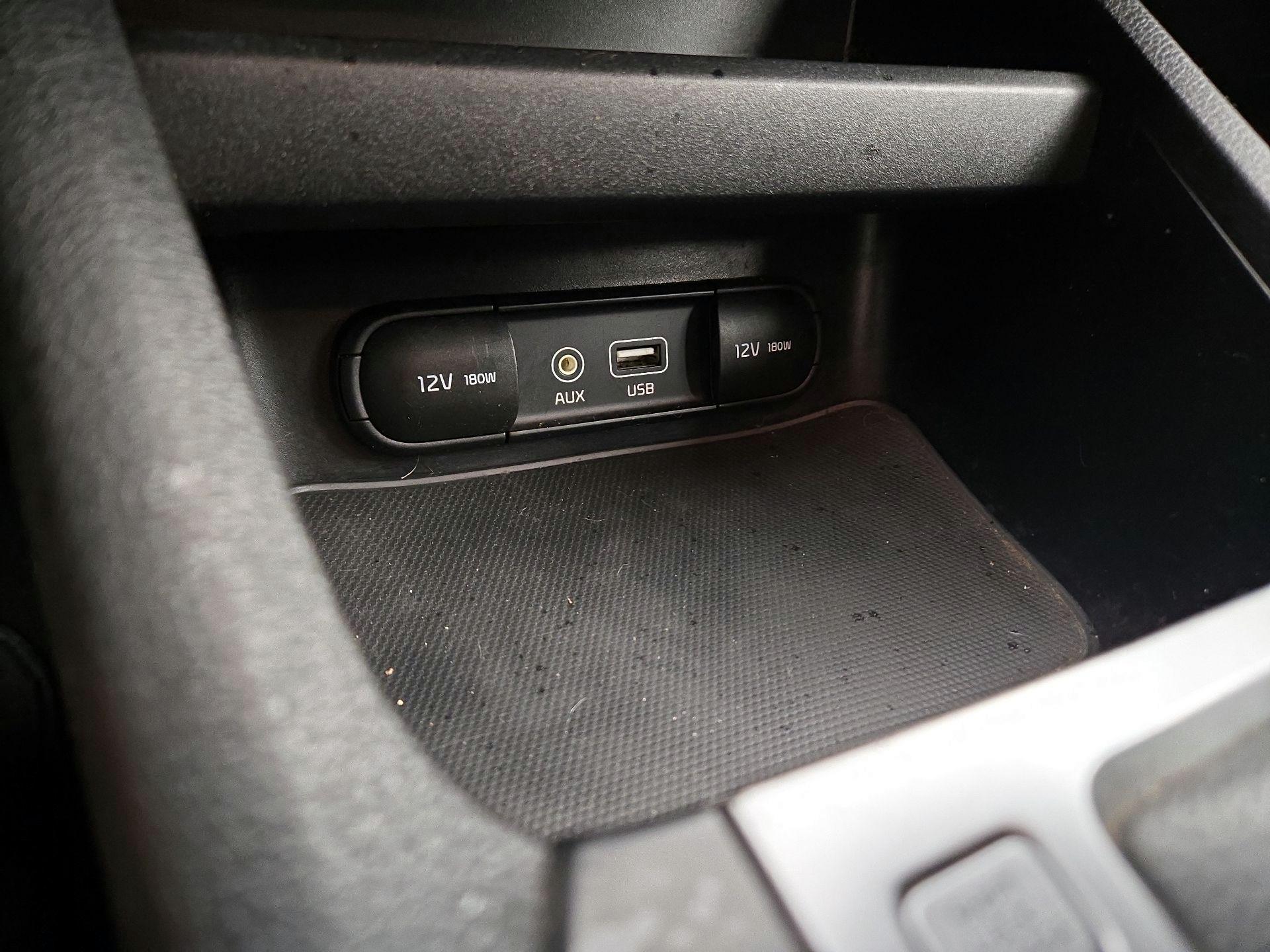 Thumbnail: 2021 Kia Forte - 18