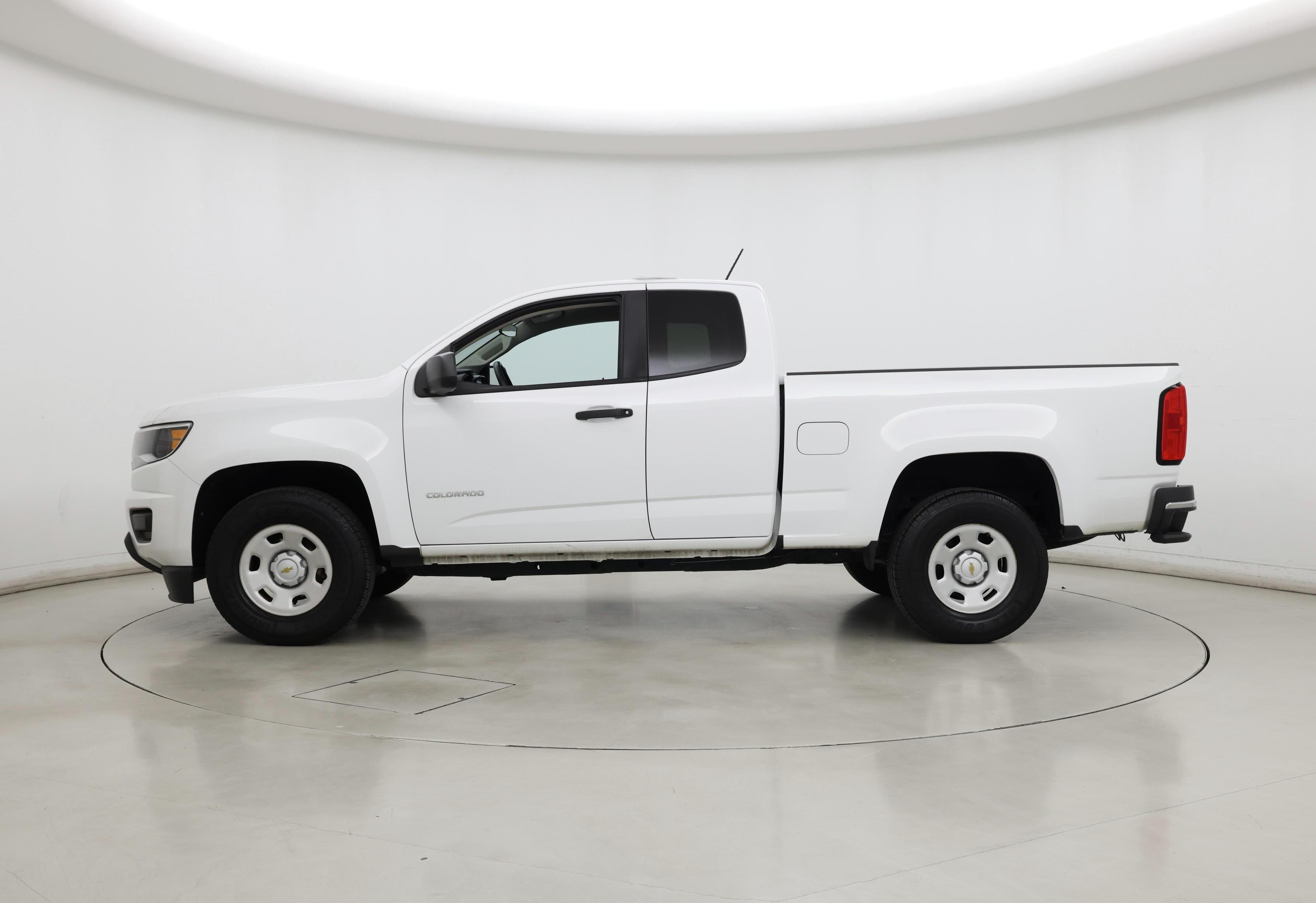 Thumbnail: 2020 Chevrolet Colorado - 3