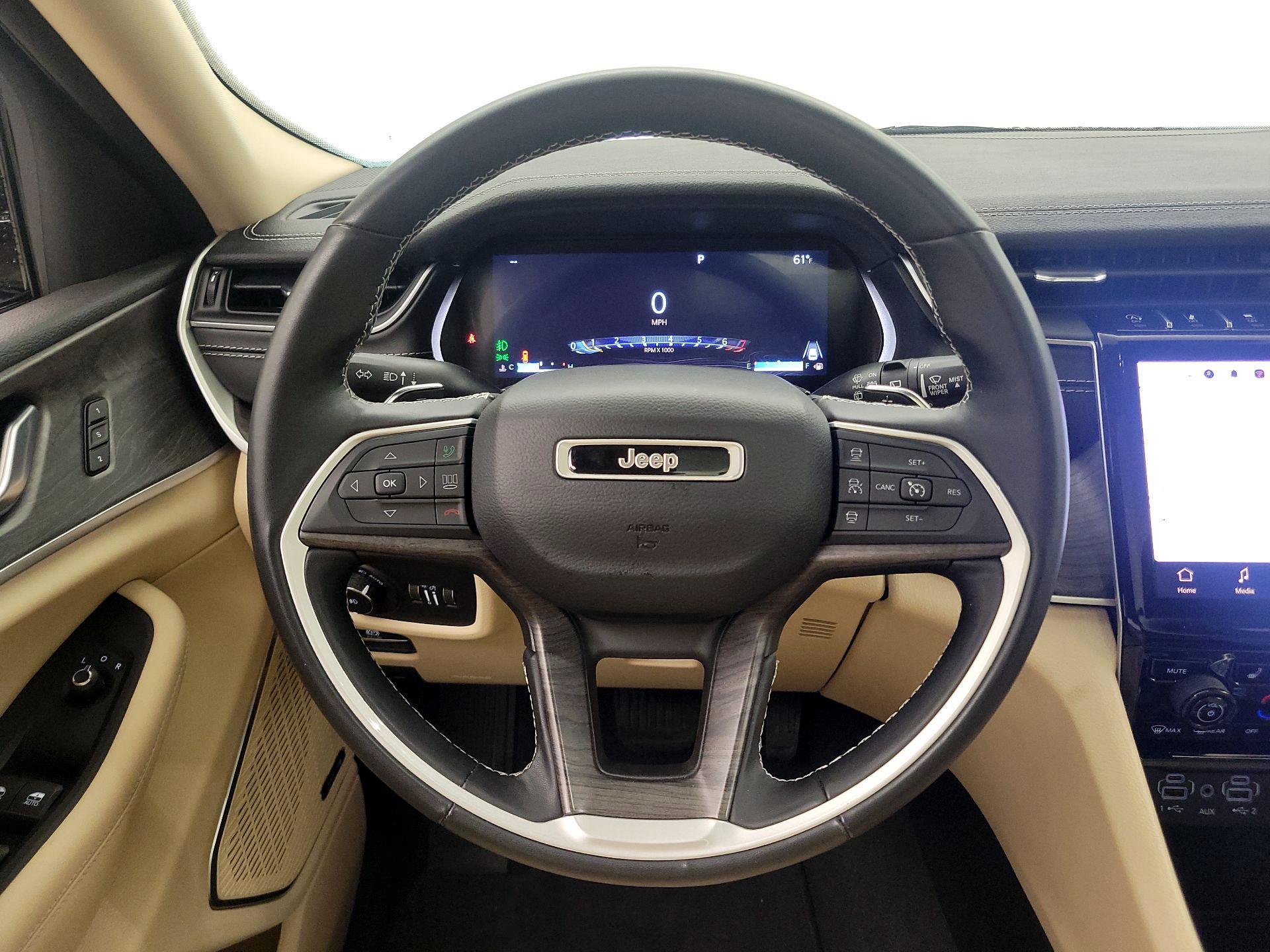 Thumbnail: 2022 Jeep Grand Cherokee - 10