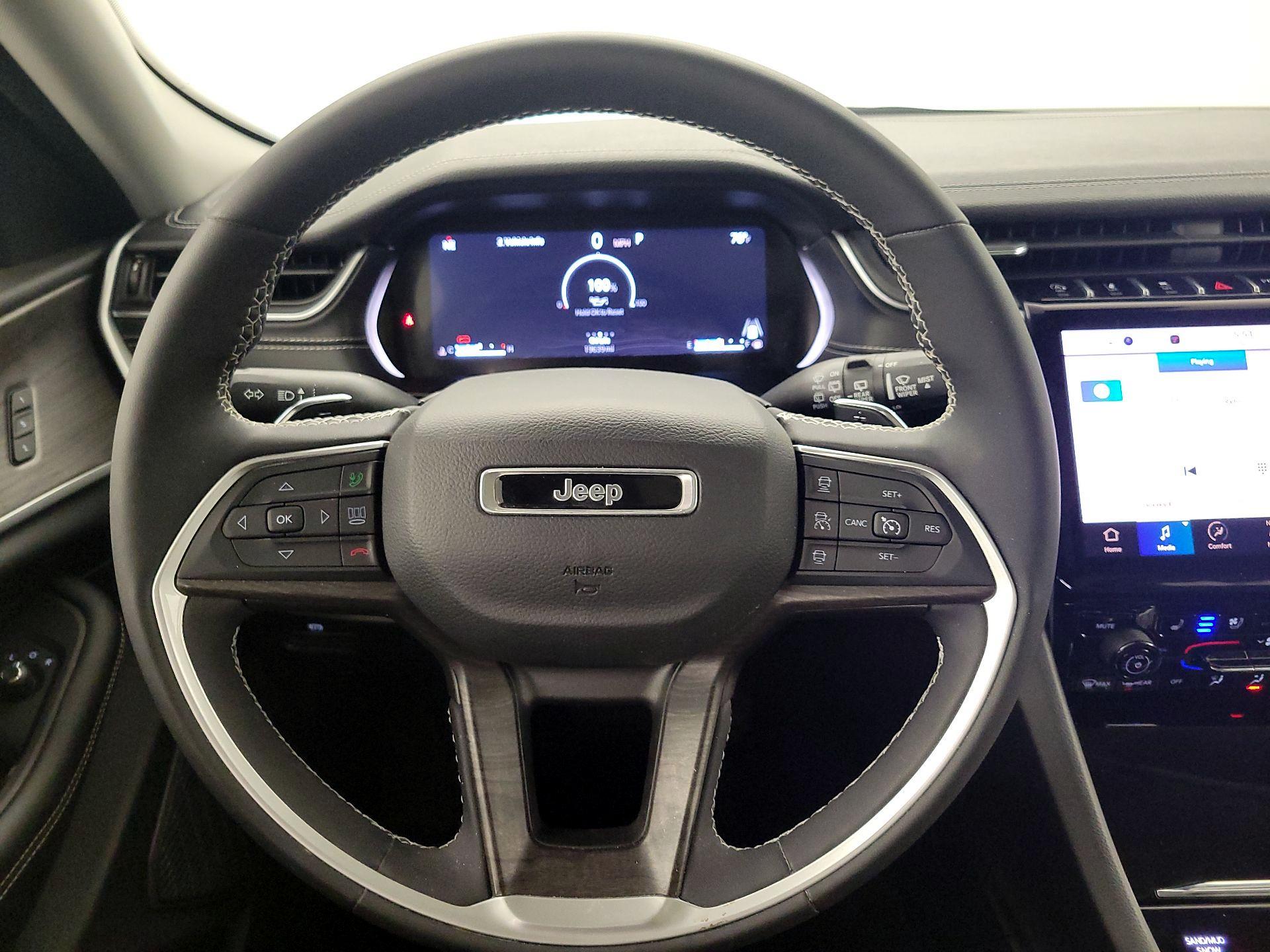 Thumbnail: 2023 Jeep Grand Cherokee - 10