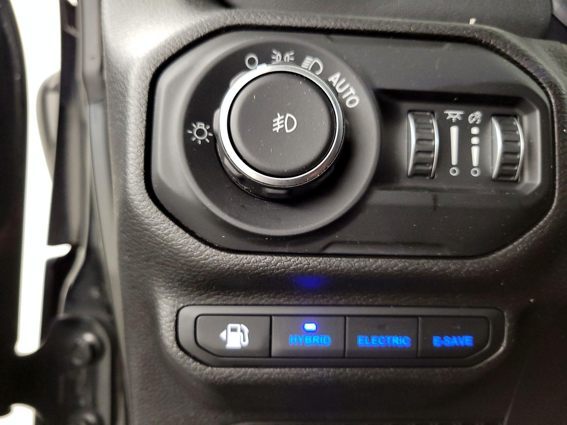 Thumbnail: 2022 Jeep Wrangler - 13