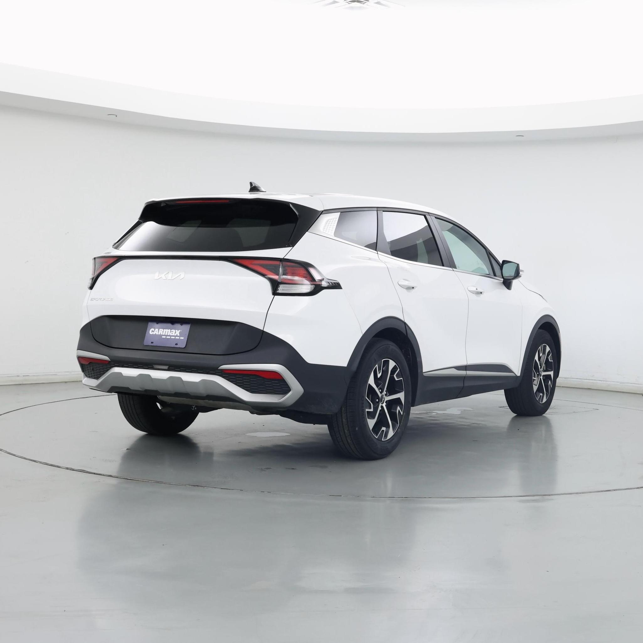 Thumbnail: 2023 Kia Sportage - 8