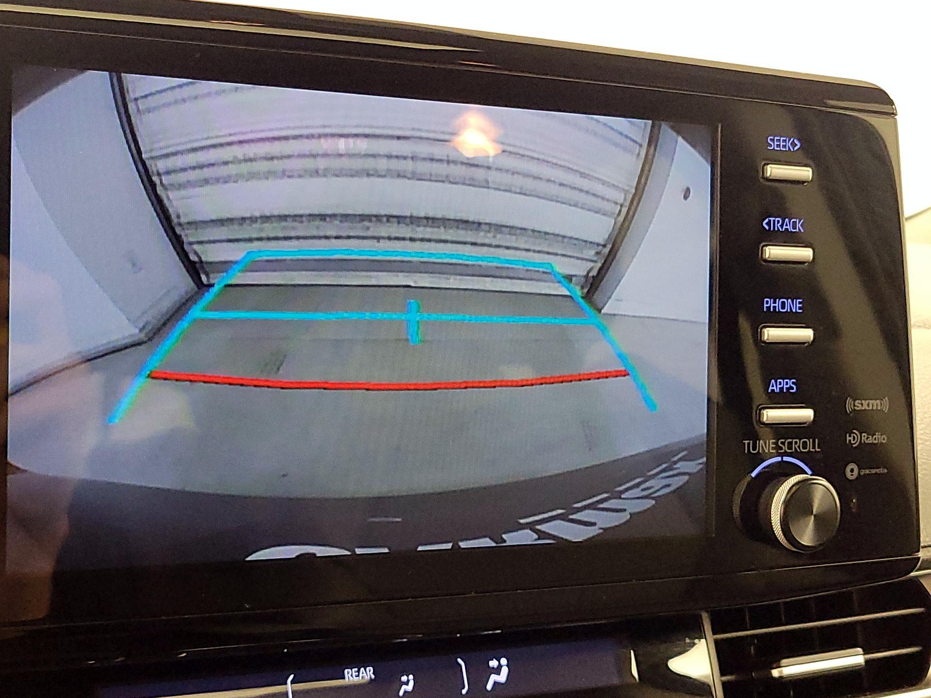Thumbnail: 2022 Toyota Sienna - 14