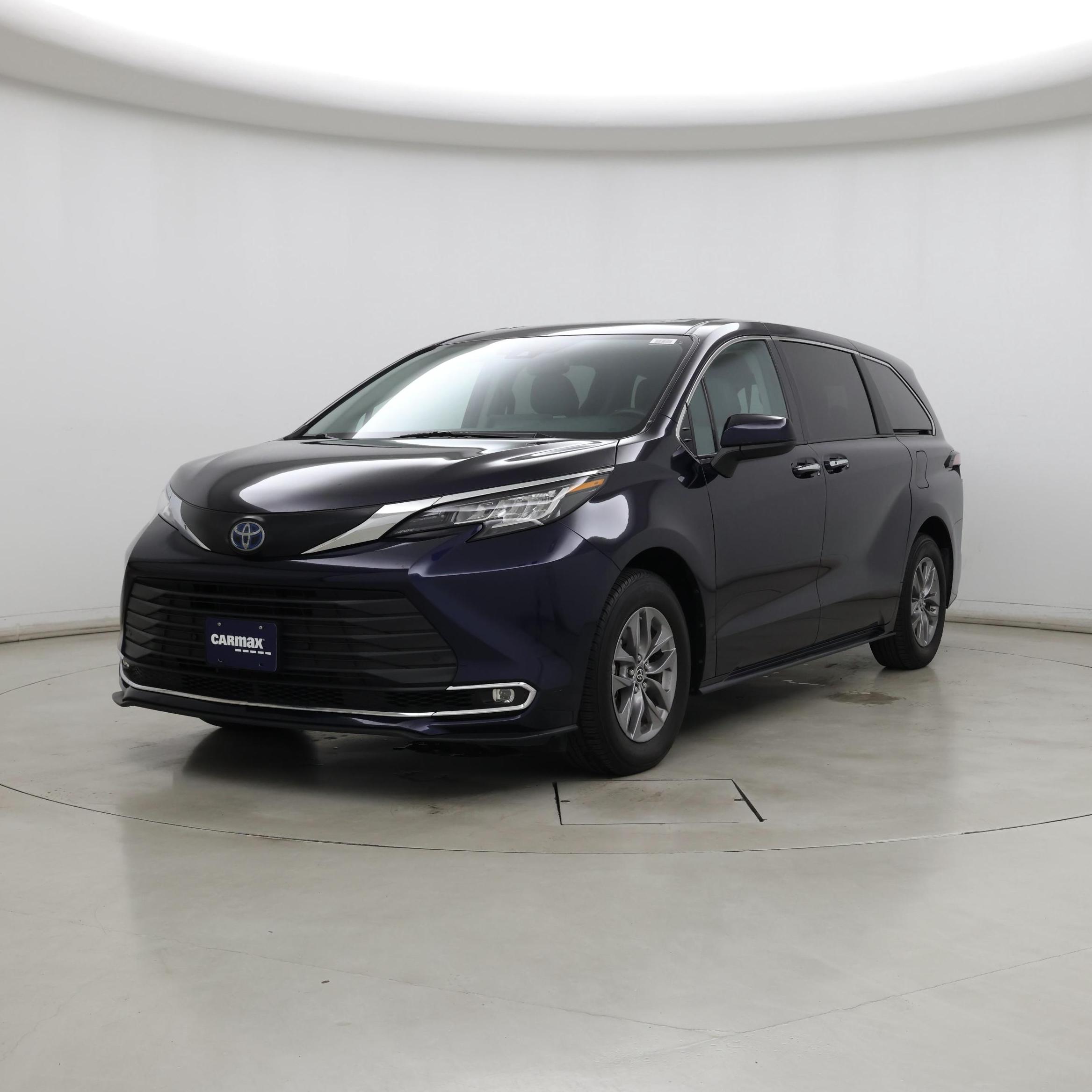 Thumbnail: 2022 Toyota Sienna - 4