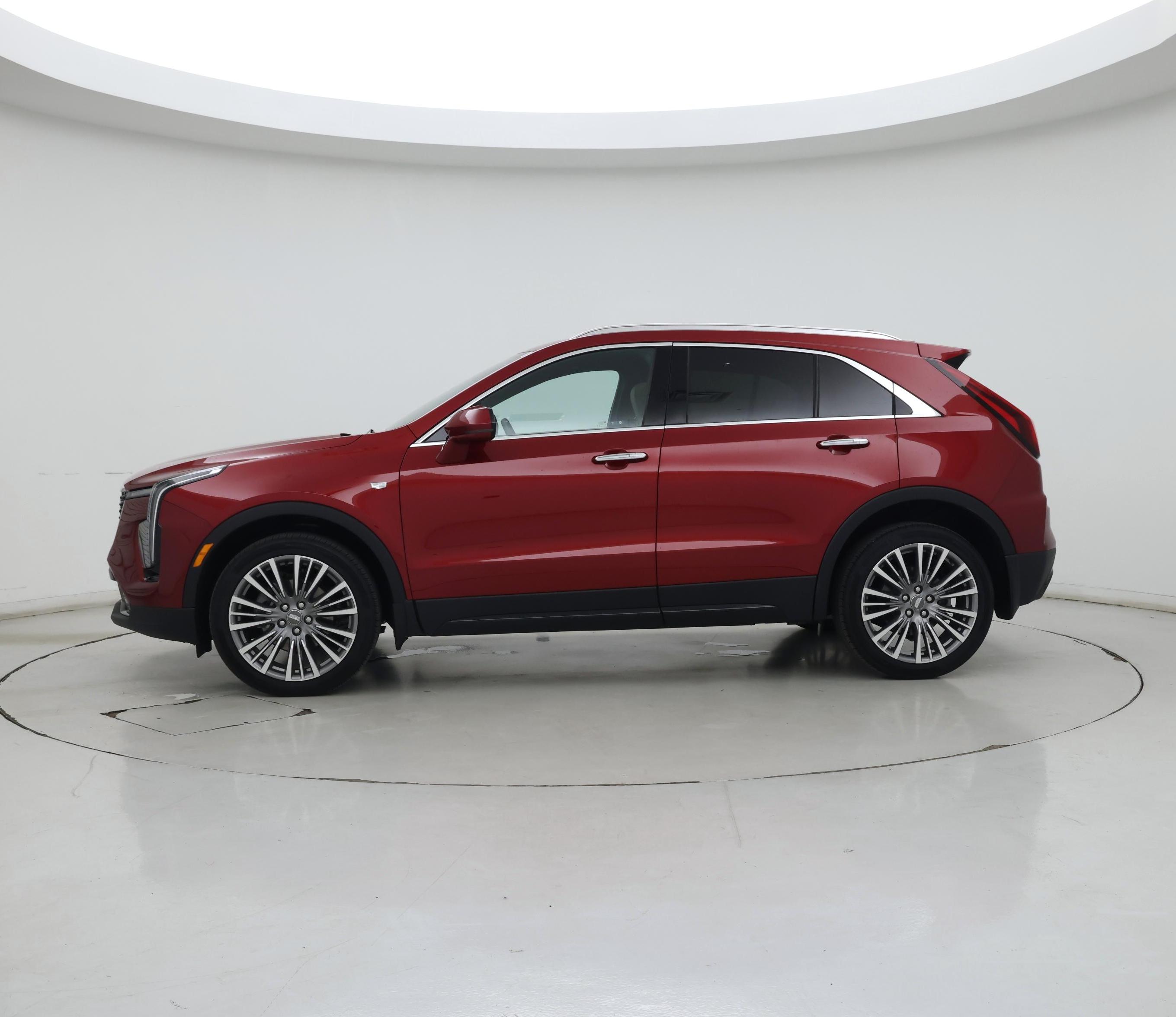 Thumbnail: 2024 Cadillac XT4 - 3