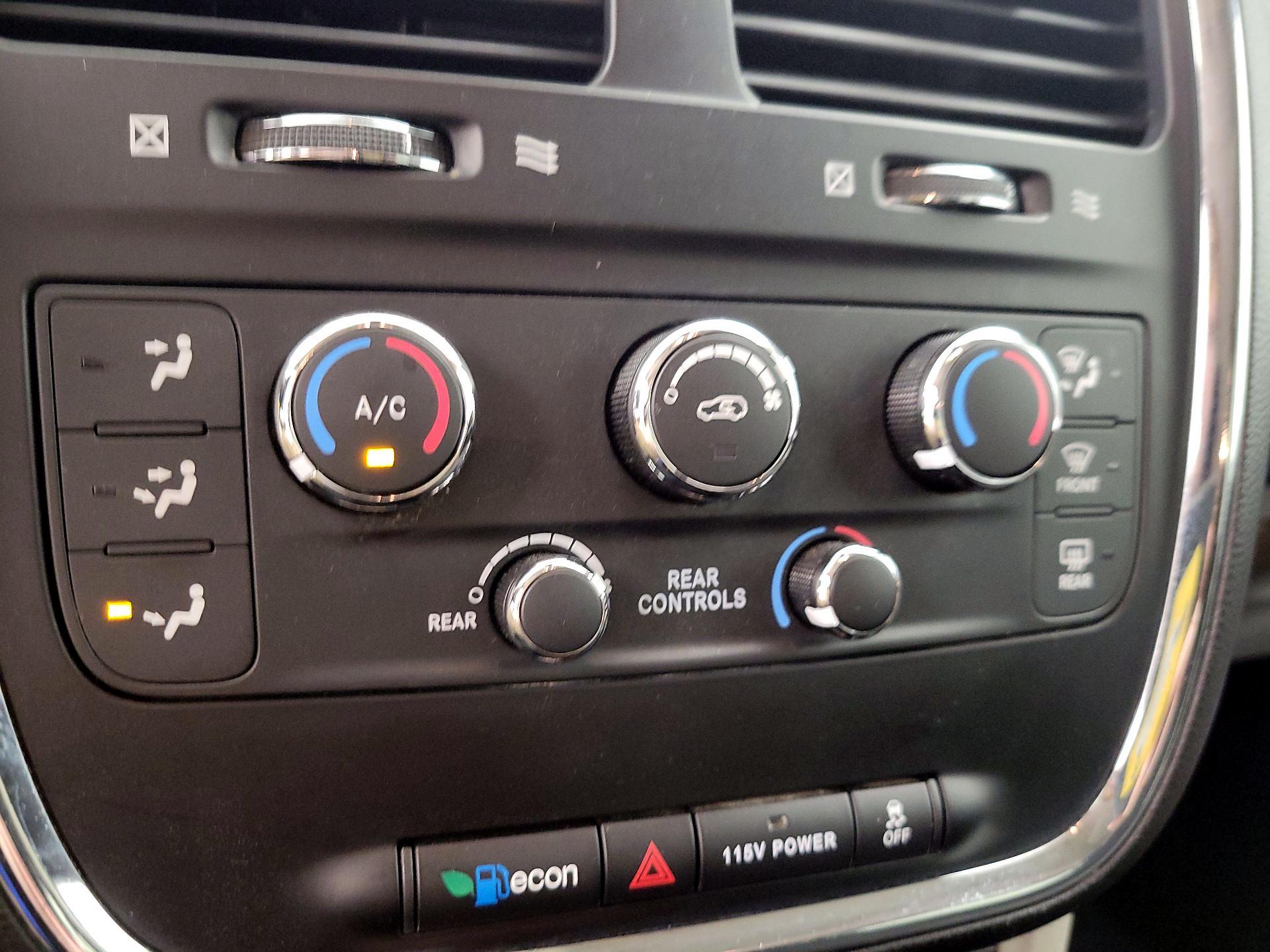 Thumbnail: 2020 Dodge Grand Caravan - 16
