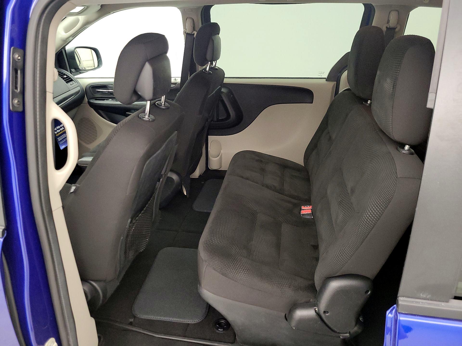 Thumbnail: 2020 Dodge Grand Caravan - 19