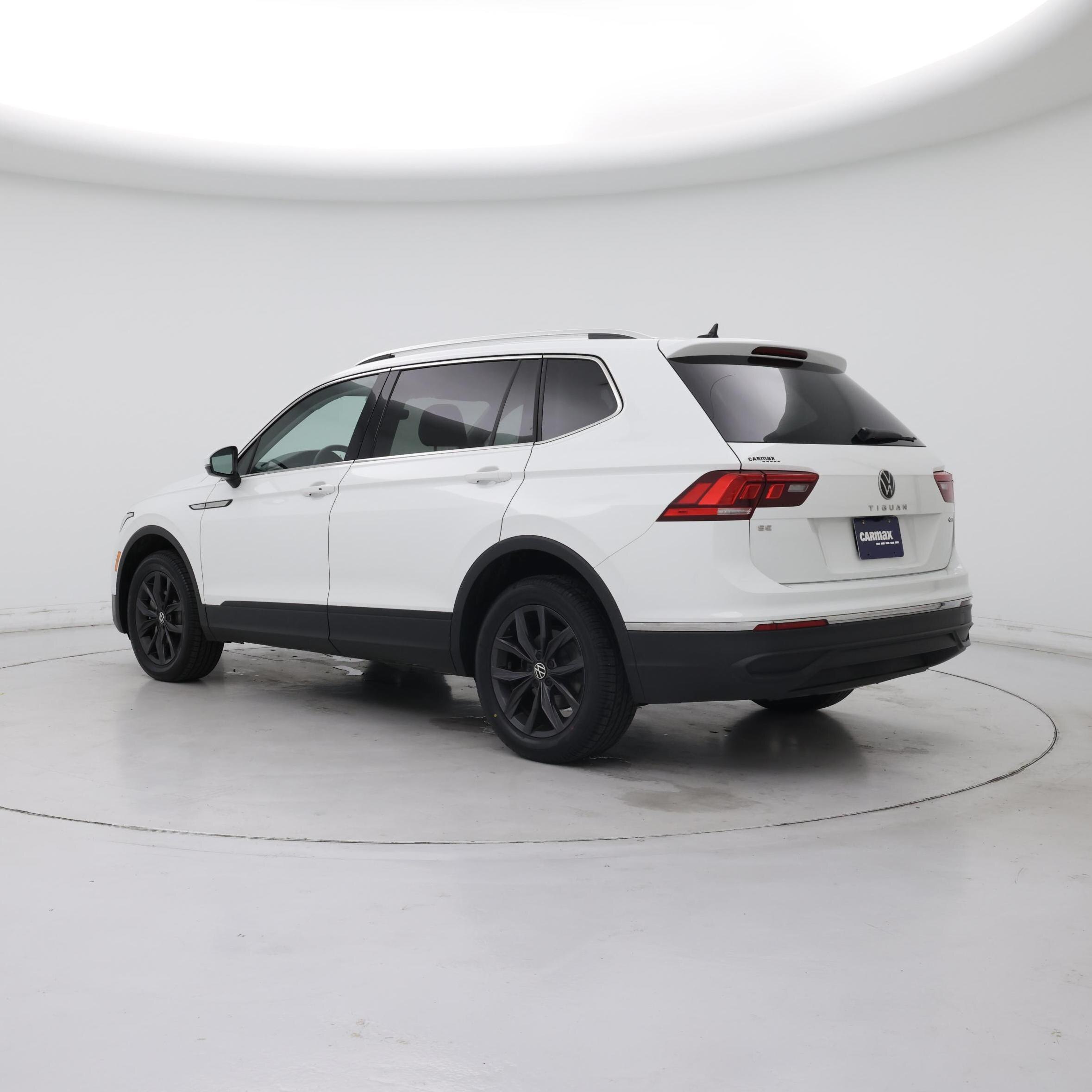 Thumbnail: 2024 Volkswagen Tiguan - 2