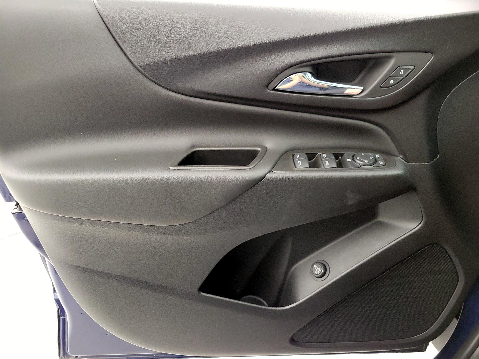 Thumbnail: 2022 Chevrolet Equinox - 12