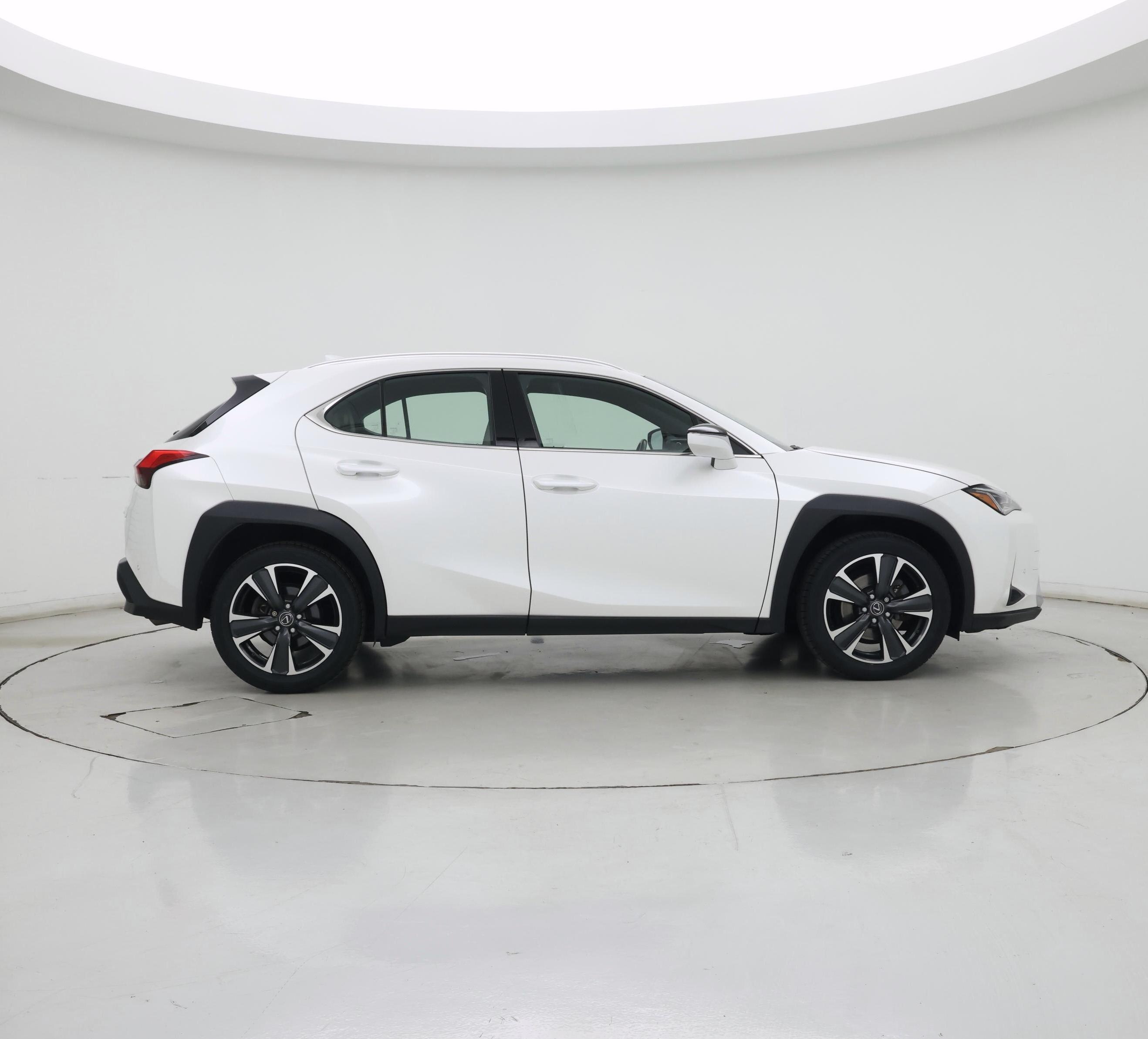 Thumbnail: 2021 Lexus UX - 7