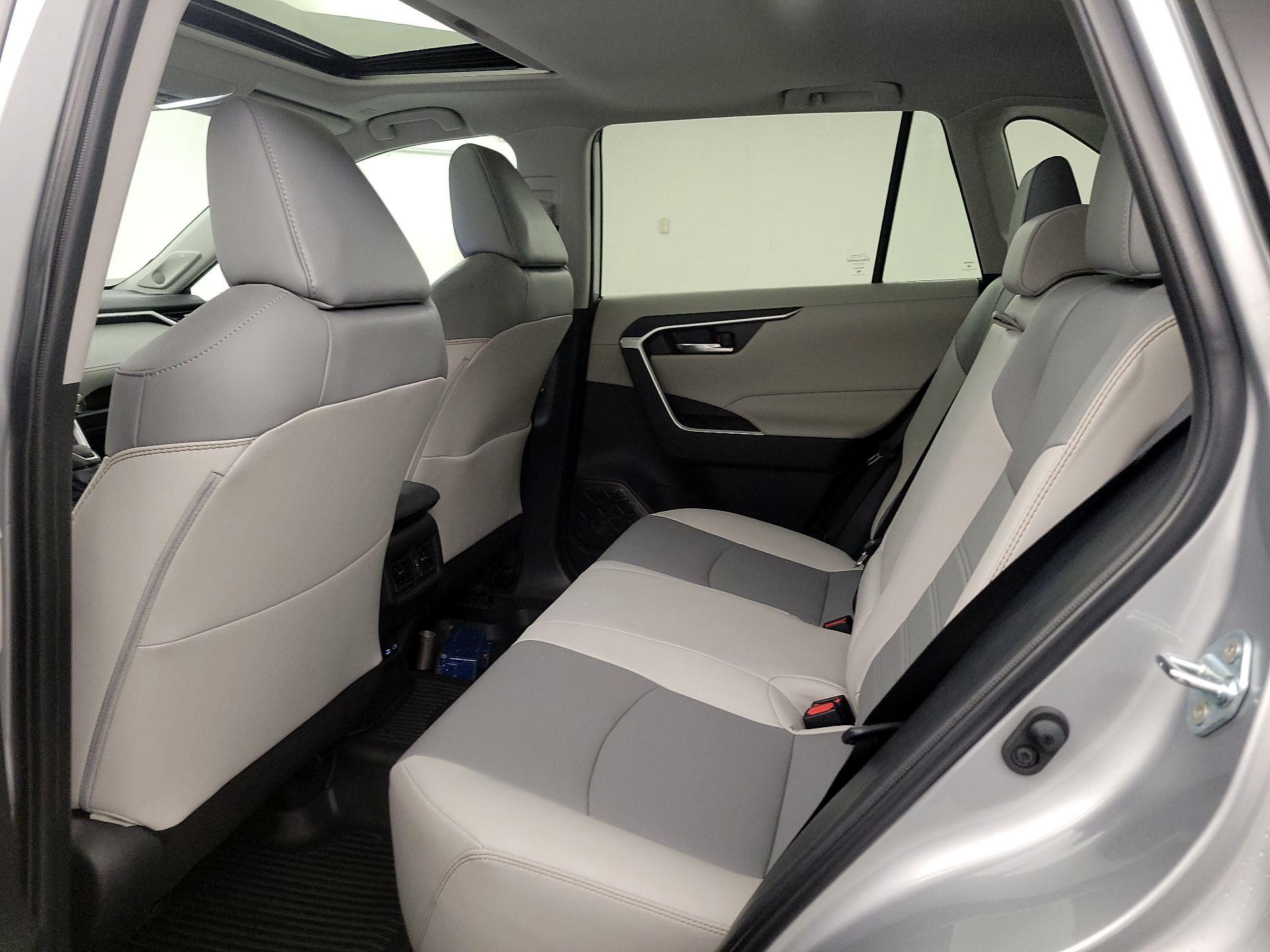 Thumbnail: 2024 Toyota RAV4 - 20