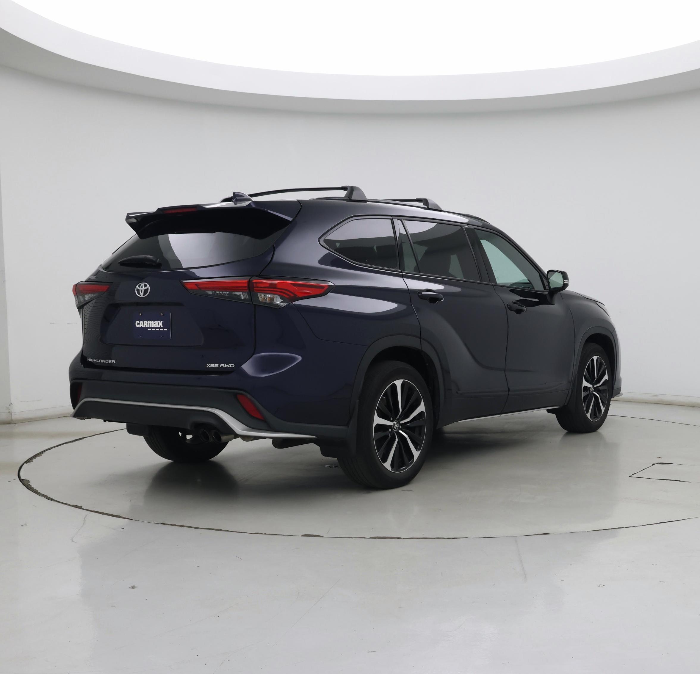 Thumbnail: 2022 Toyota Highlander - 8