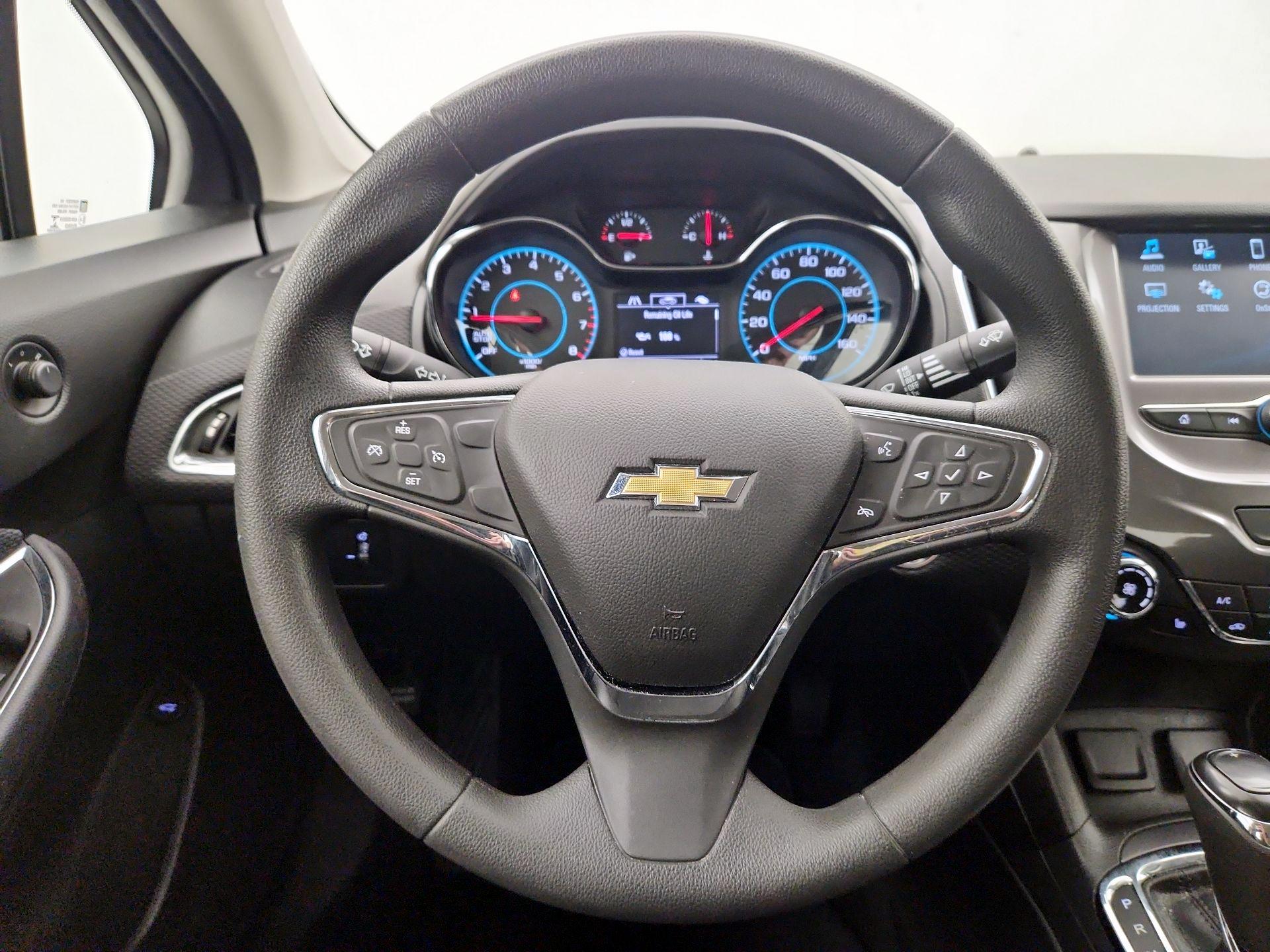 Thumbnail: 2016 Chevrolet Cruze - 10
